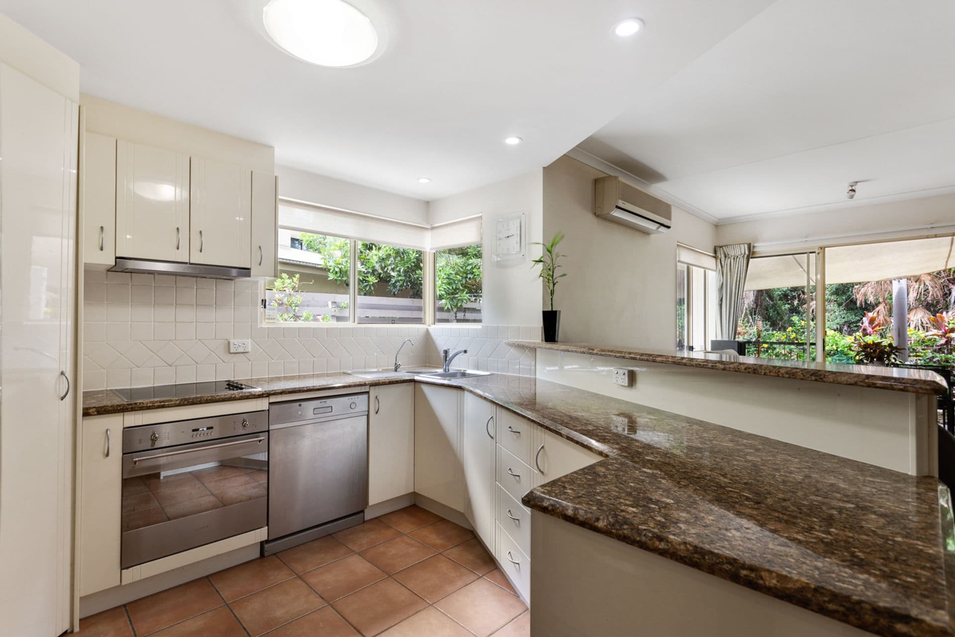 2/5 Tranquil Place, Alexandra Headland, QLD, 4572, Alexandra Headland - Thumbnail 3