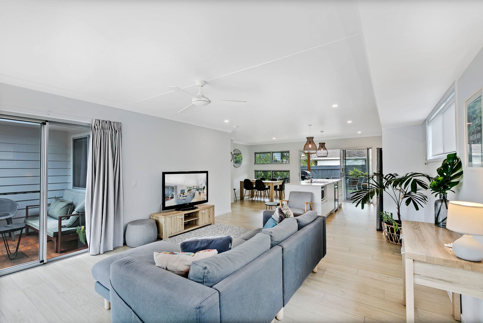 26 Jacaranda Drive, Mooloolaba, QLD, 4557, Mooloolaba - Thumbnail 3