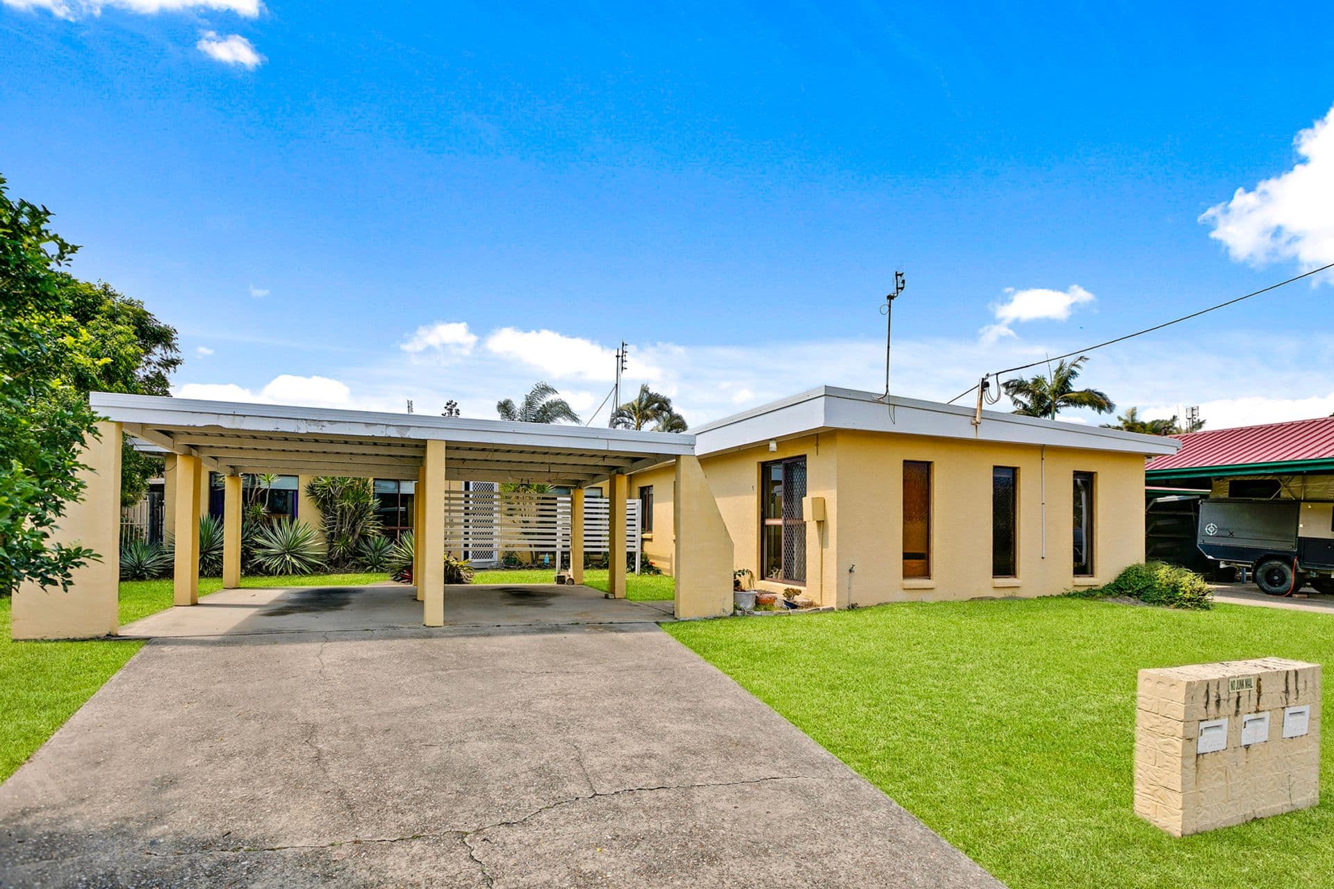 1 And 2/5 Allambie Court, Buddina, QLD, 4575, Buddina - Thumbnail 3