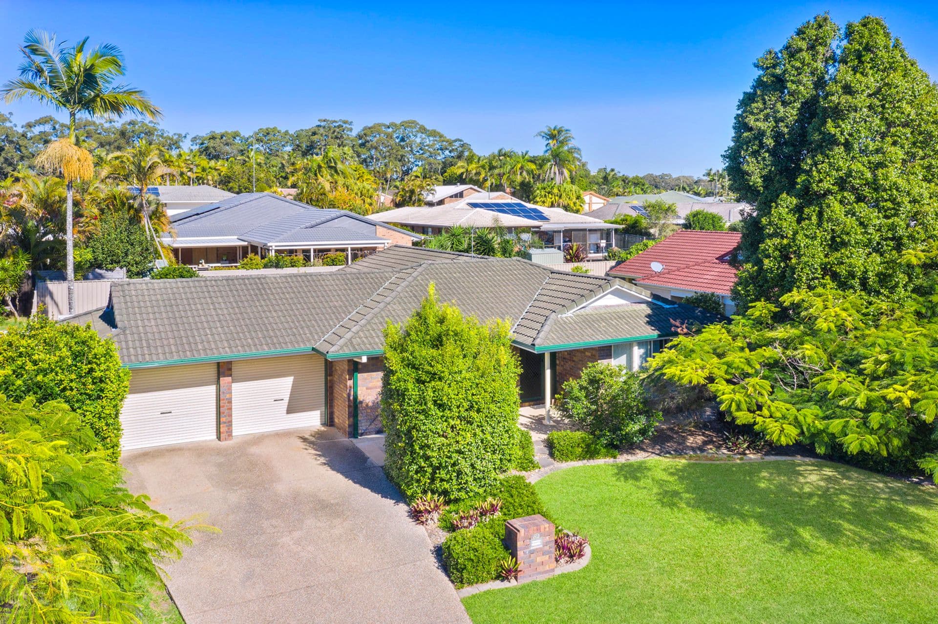 24 Mountain Close, Mountain Creek, QLD, 4557, Mountain Creek - Thumbnail 2