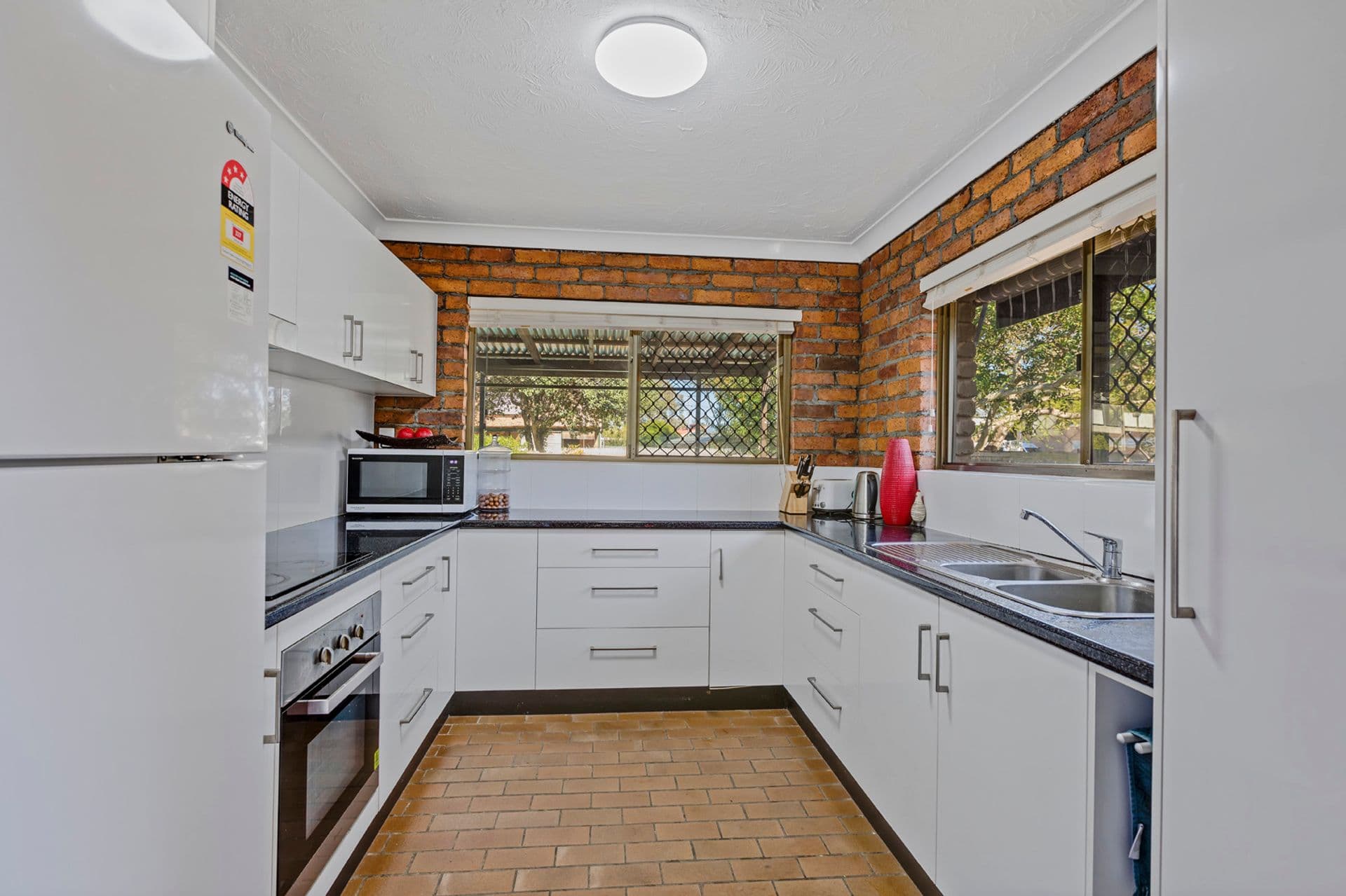 2/1 Kenewin Avenue, Maroochydore, QLD, 4558, Maroochydore - Thumbnail 4