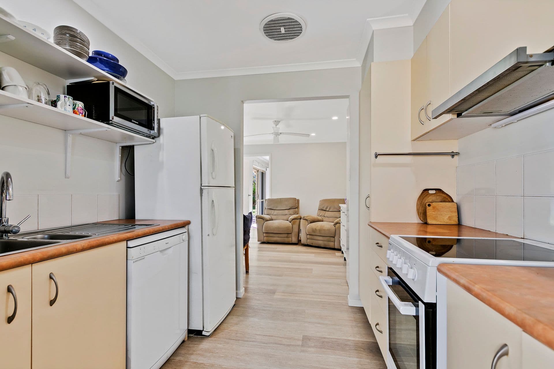 2/12 Elizabeth Farm Court, Maroochydore, QLD, 4558, Maroochydore - Thumbnail 4