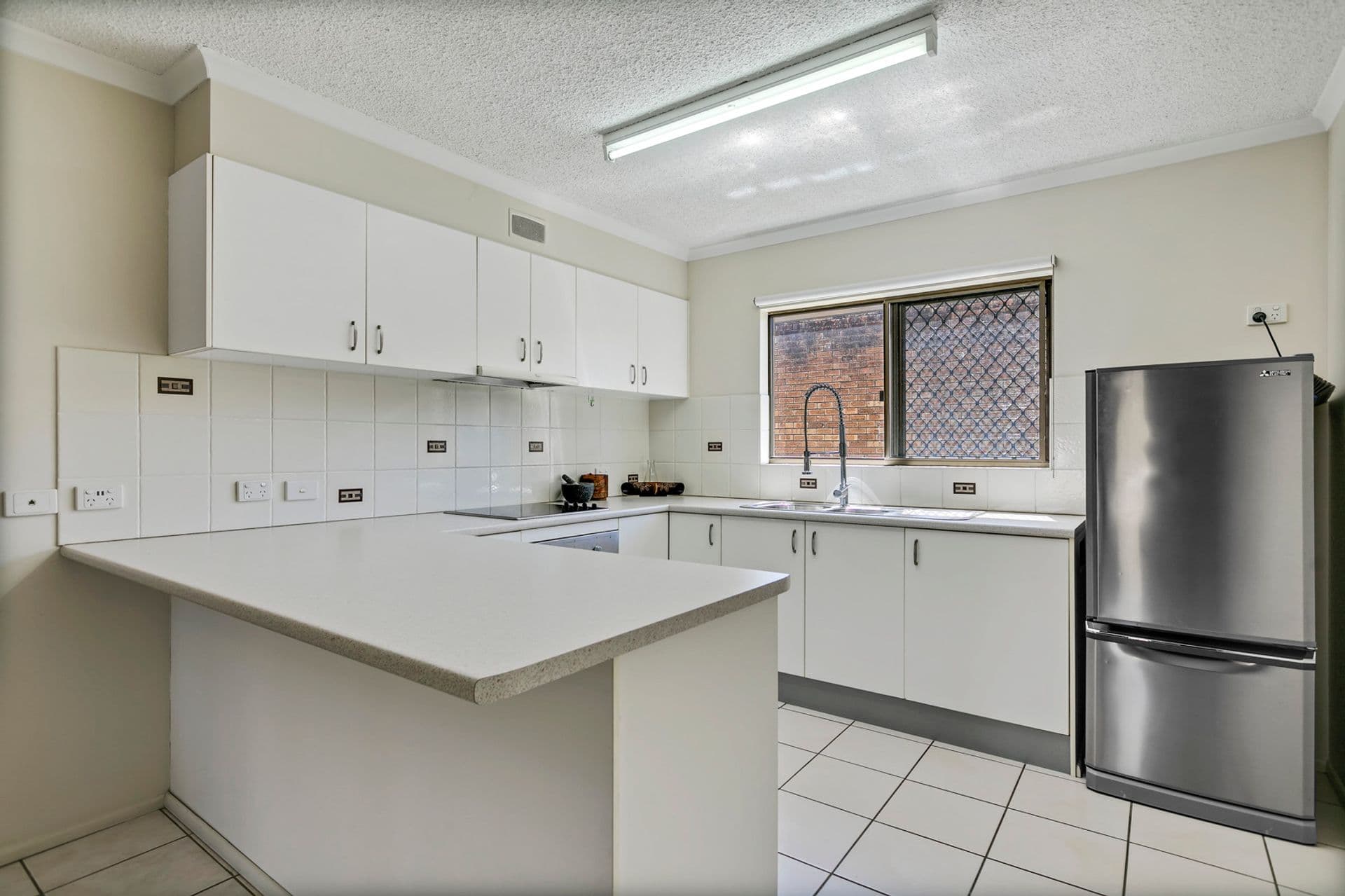 2/32 Goonawarra Drive, Mooloolaba, QLD, 4557, Mooloolaba - Thumbnail 2