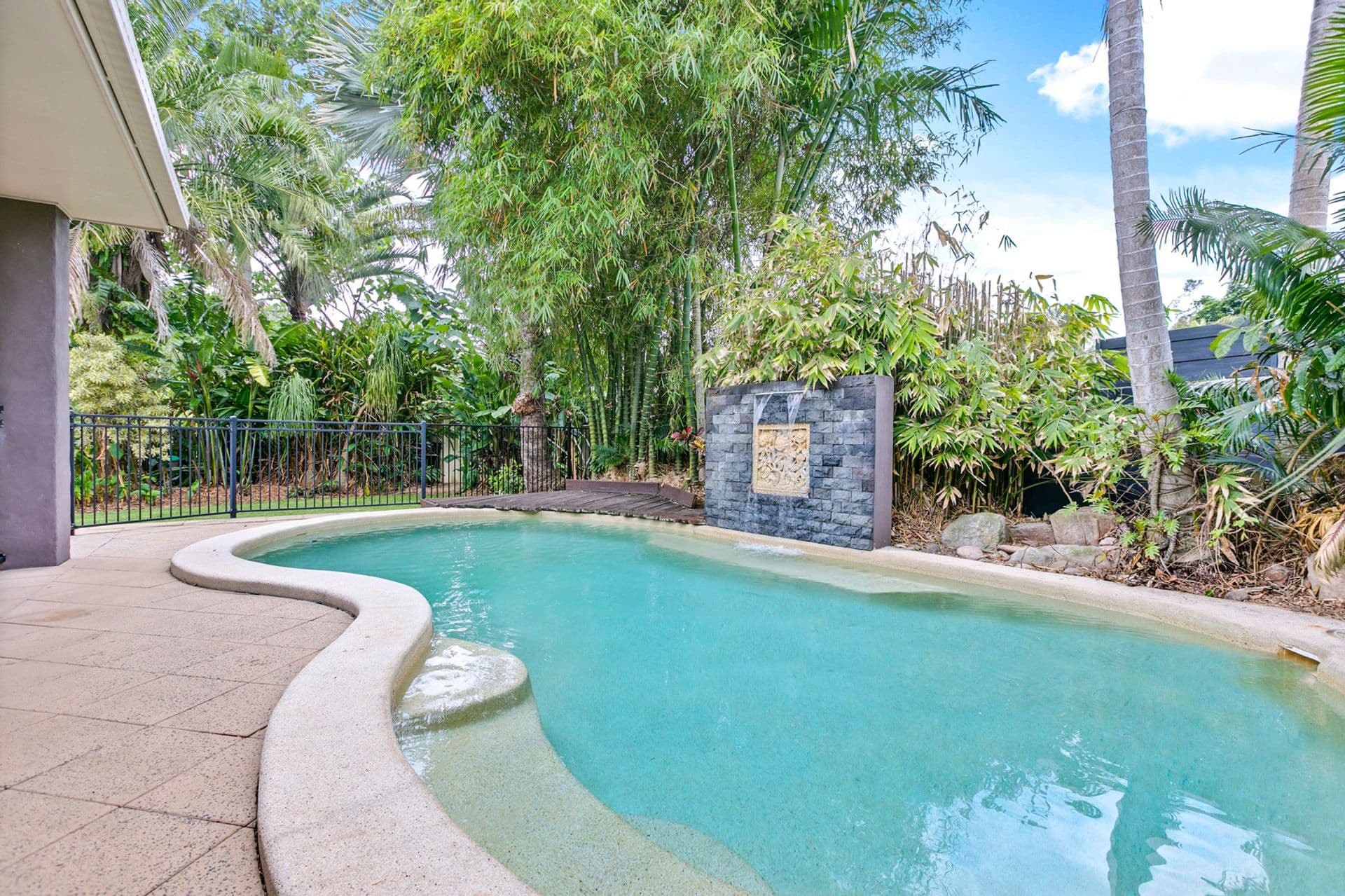 887 Old Maroochydore Road, Forest Glen, QLD, 4556, Forest Glen - Thumbnail 3