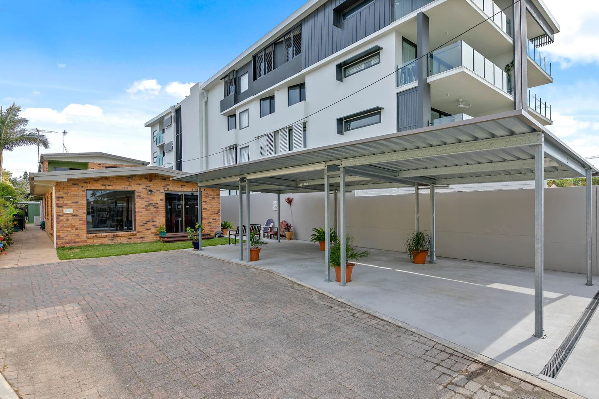 1 And 2/23 Bradman Avenue, Maroochydore, QLD, 4558, Maroochydore - Thumbnail 3