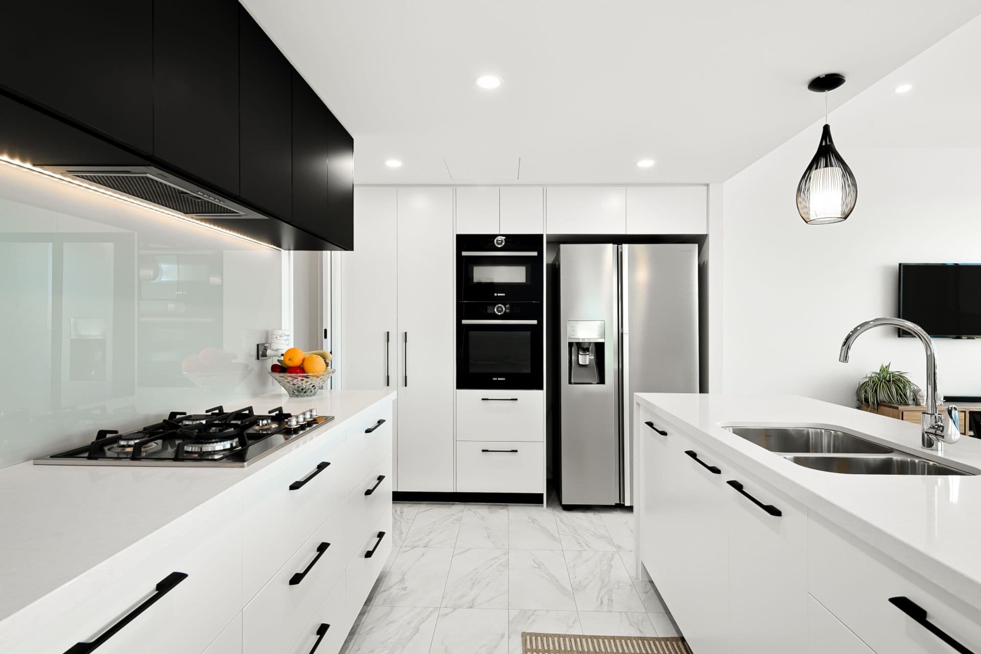 2702/2 Bright Place, Birtinya, QLD, 4575, Birtinya - Thumbnail 2