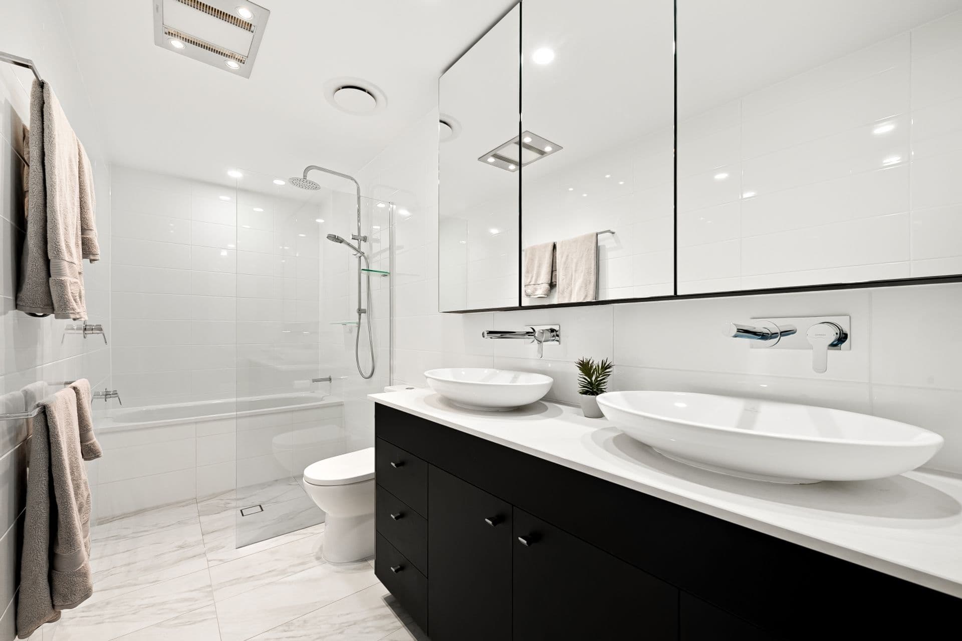 2702/2 Bright Place, Birtinya, QLD, 4575, Birtinya - Thumbnail 4