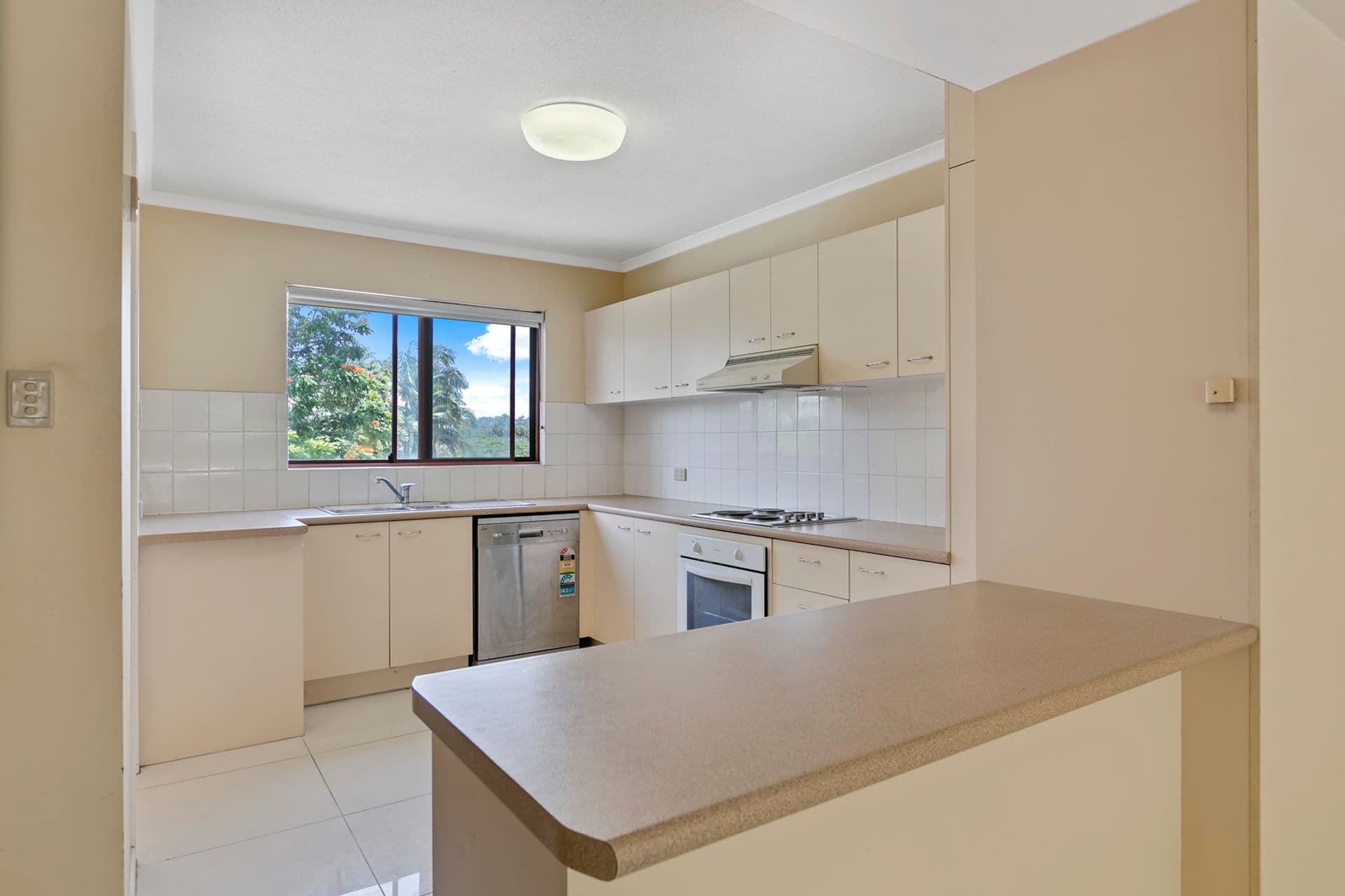 5/46-48 Toorumbee Drive, Mooloolaba, QLD, 4557, Mooloolaba - Thumbnail 7