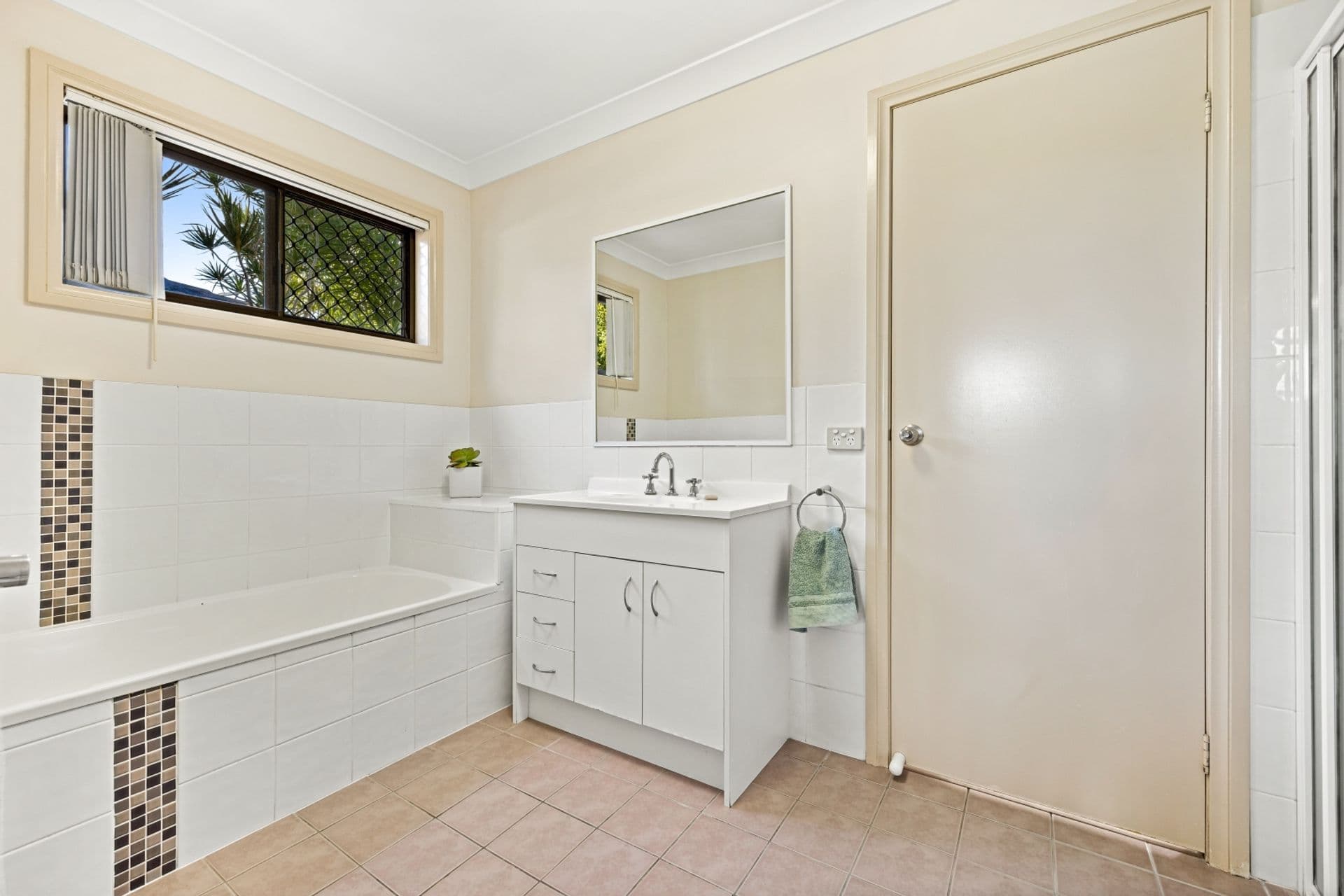 11 Sunbird Chase, Parrearra, QLD, 4575, Parrearra - Thumbnail 8