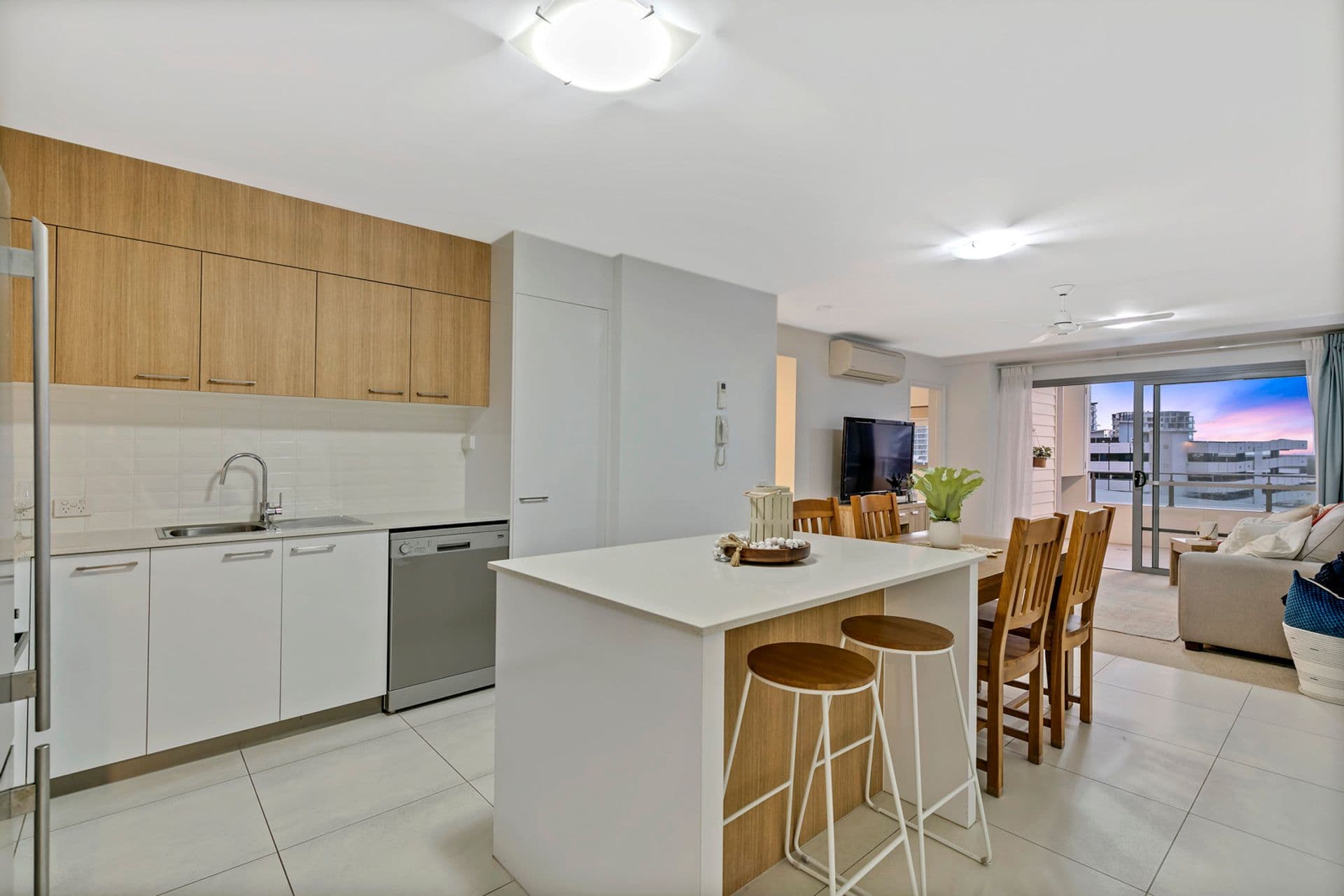 501/4 Maud Street, Maroochydore, QLD, 4558, Maroochydore - Thumbnail 6