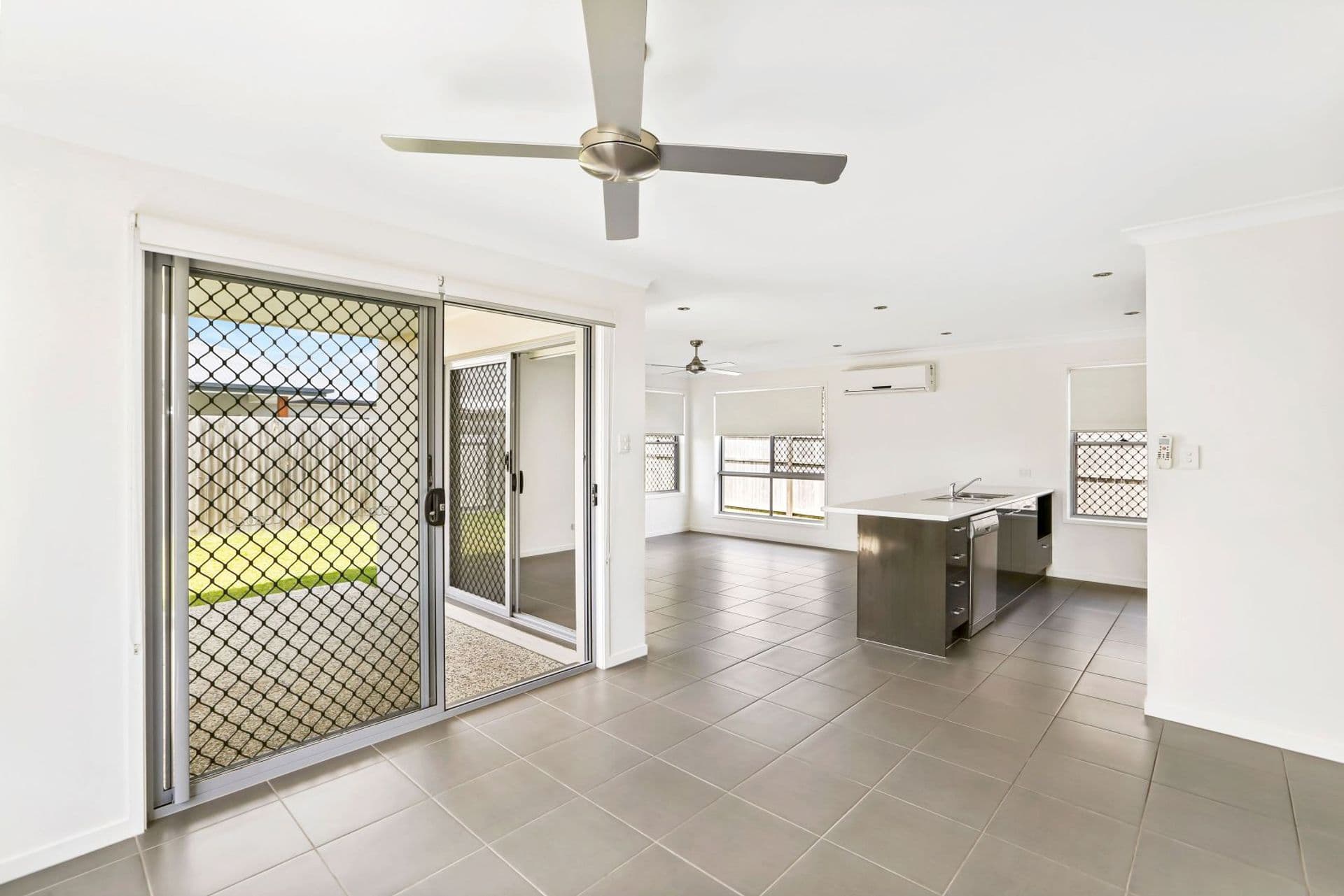 44 Coonoowrin Crescent, Mountain Creek, QLD, 4557, Mountain Creek - Thumbnail 4