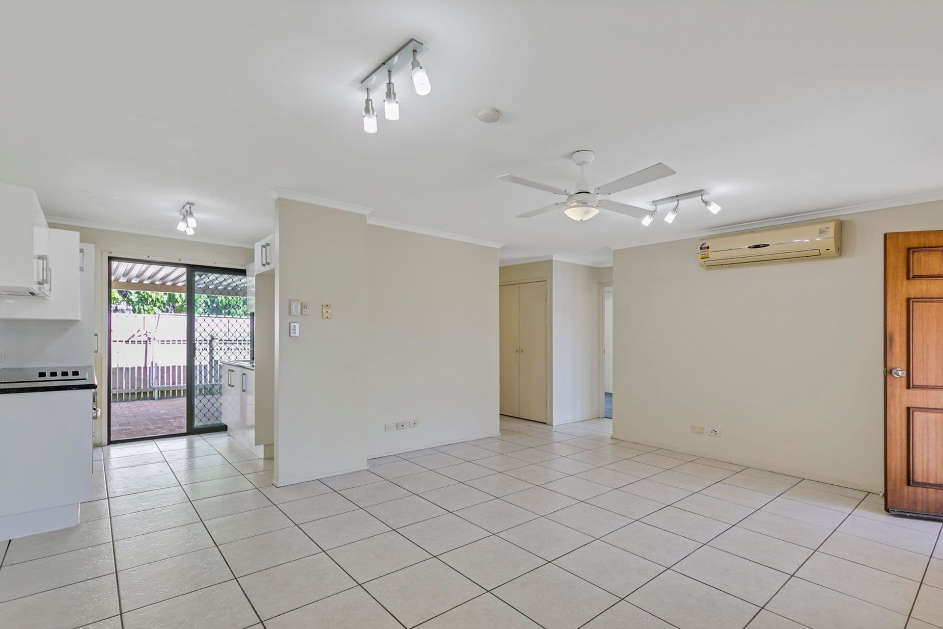17/10 Melody Court, Warana, QLD, 4575, Warana - Thumbnail 3