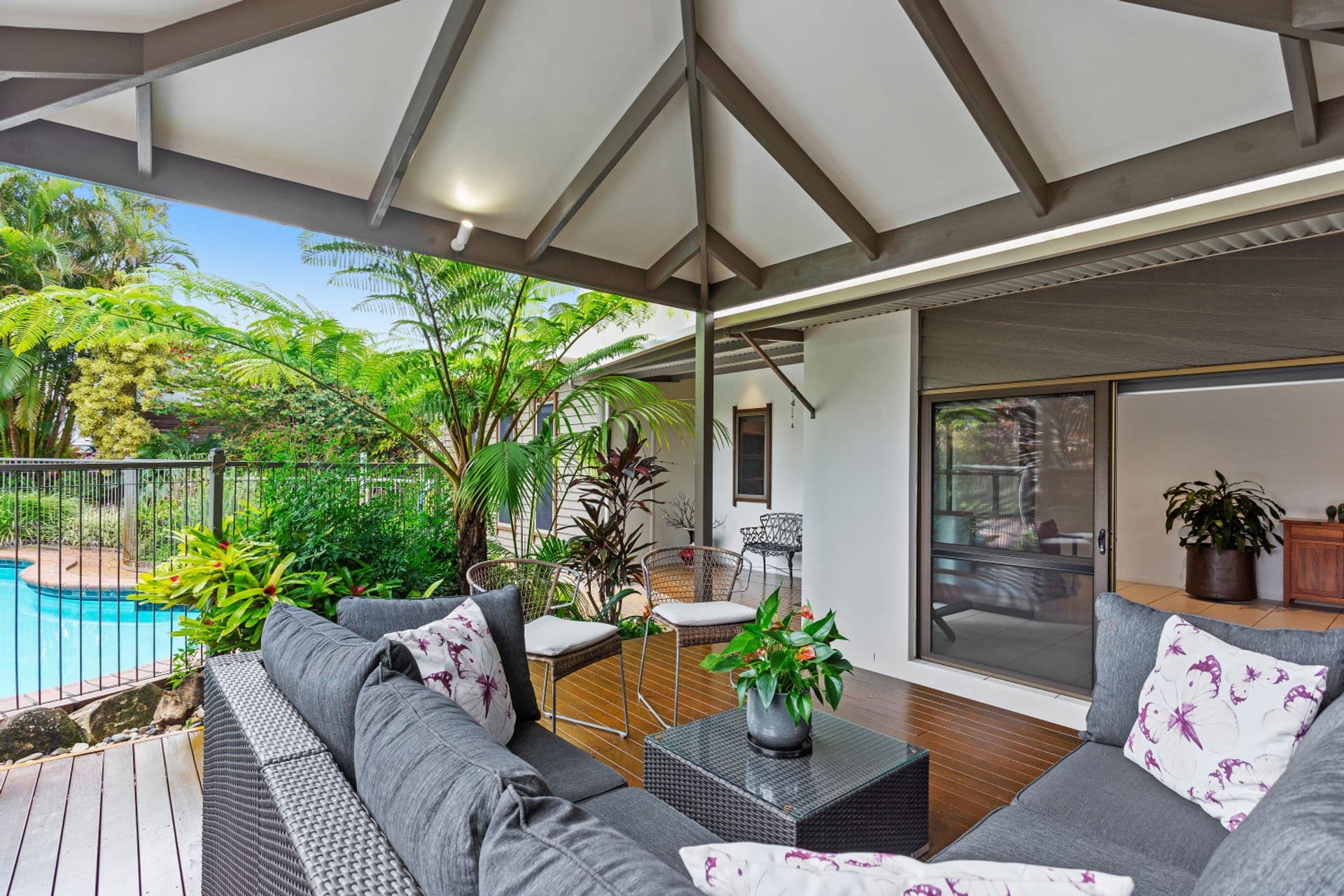 6 Gosford Court, Buderim, QLD, 4556, Buderim - Thumbnail 2