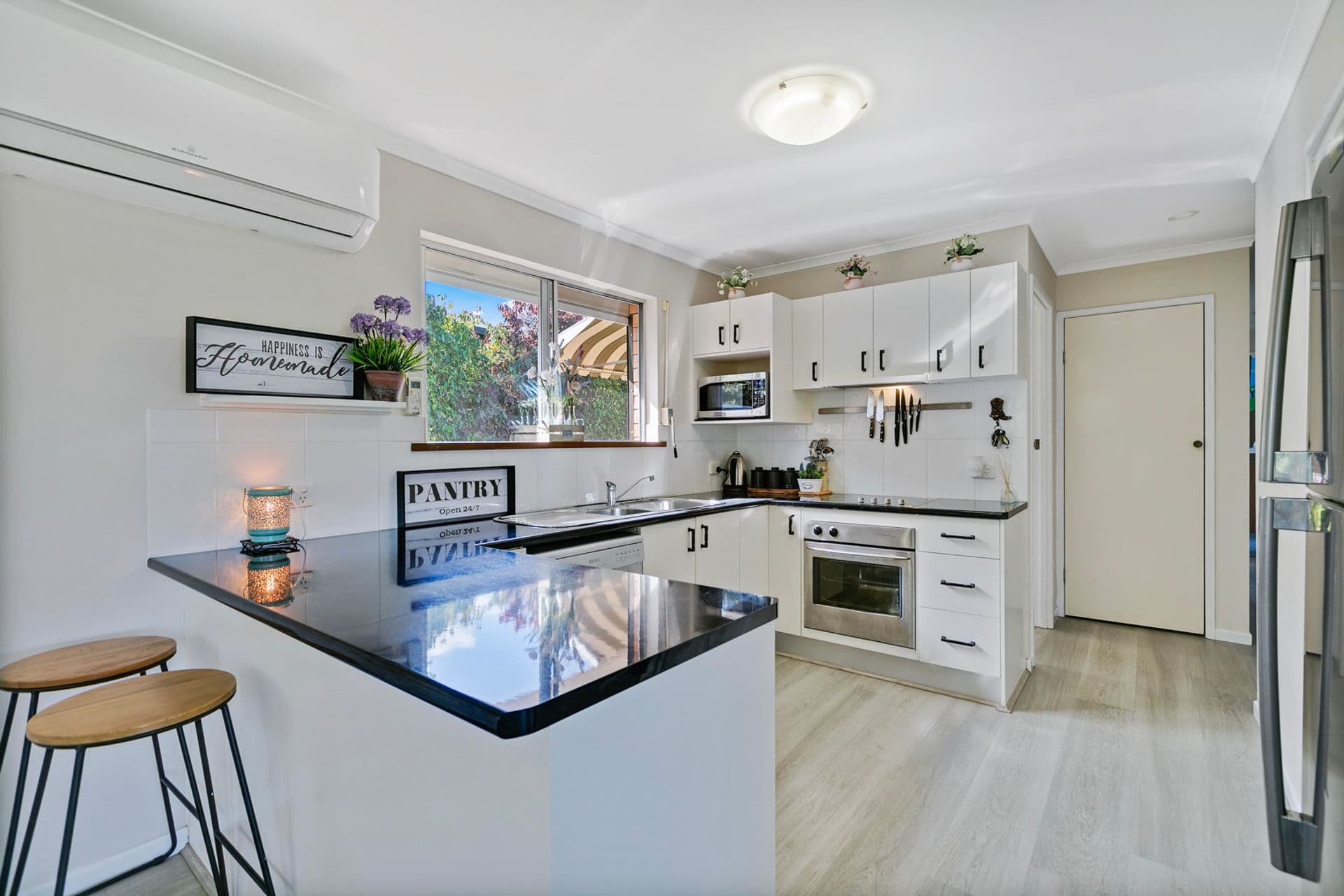 24 Stuart Place, Nambour, QLD, 4560, Nambour - Thumbnail 8