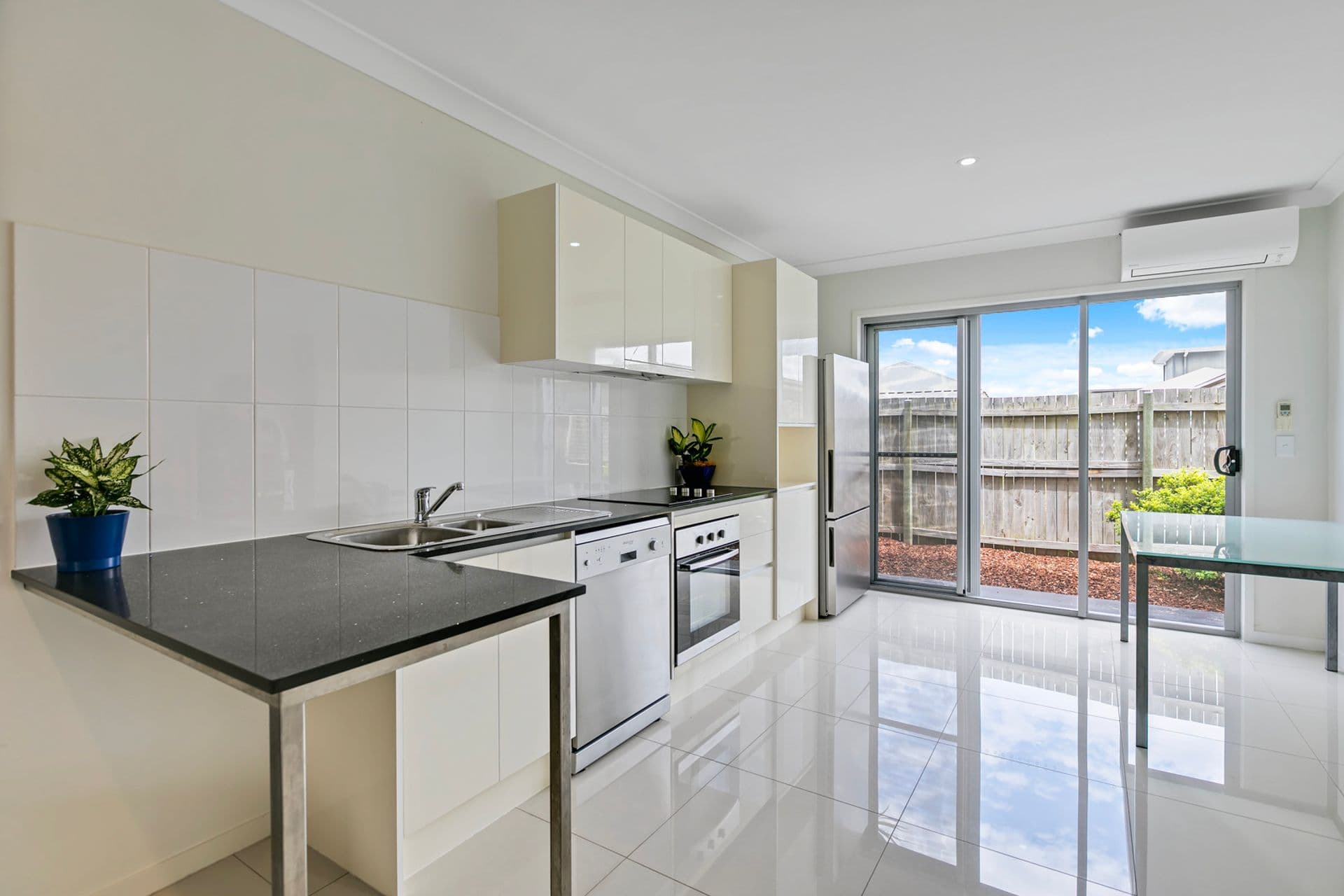 6 Indigo Road, Caloundra West, QLD, 4551, Caloundra West - Thumbnail 2