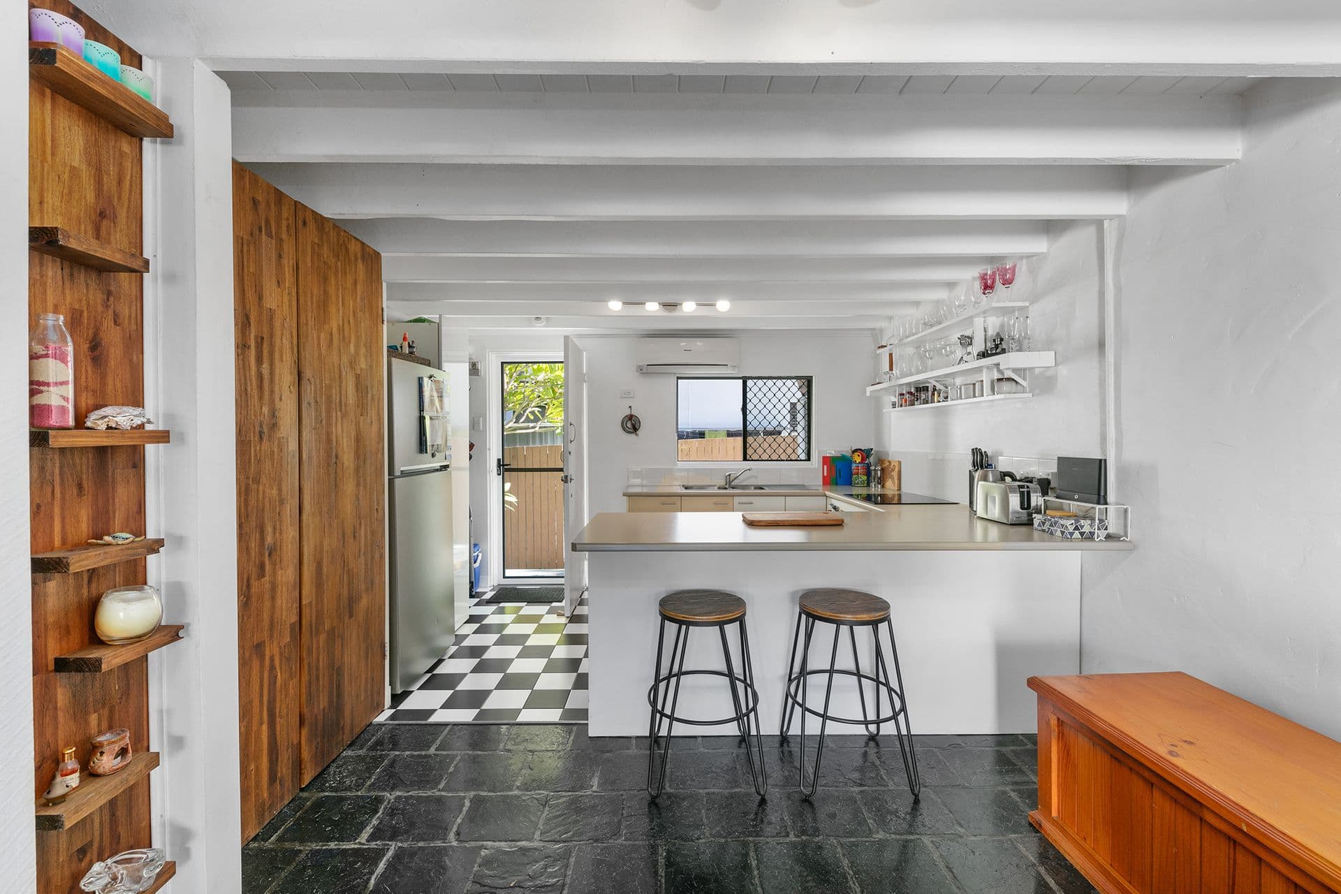 2/44 Lawrence Street, Mooloolaba, QLD, 4557, Mooloolaba - Thumbnail 2