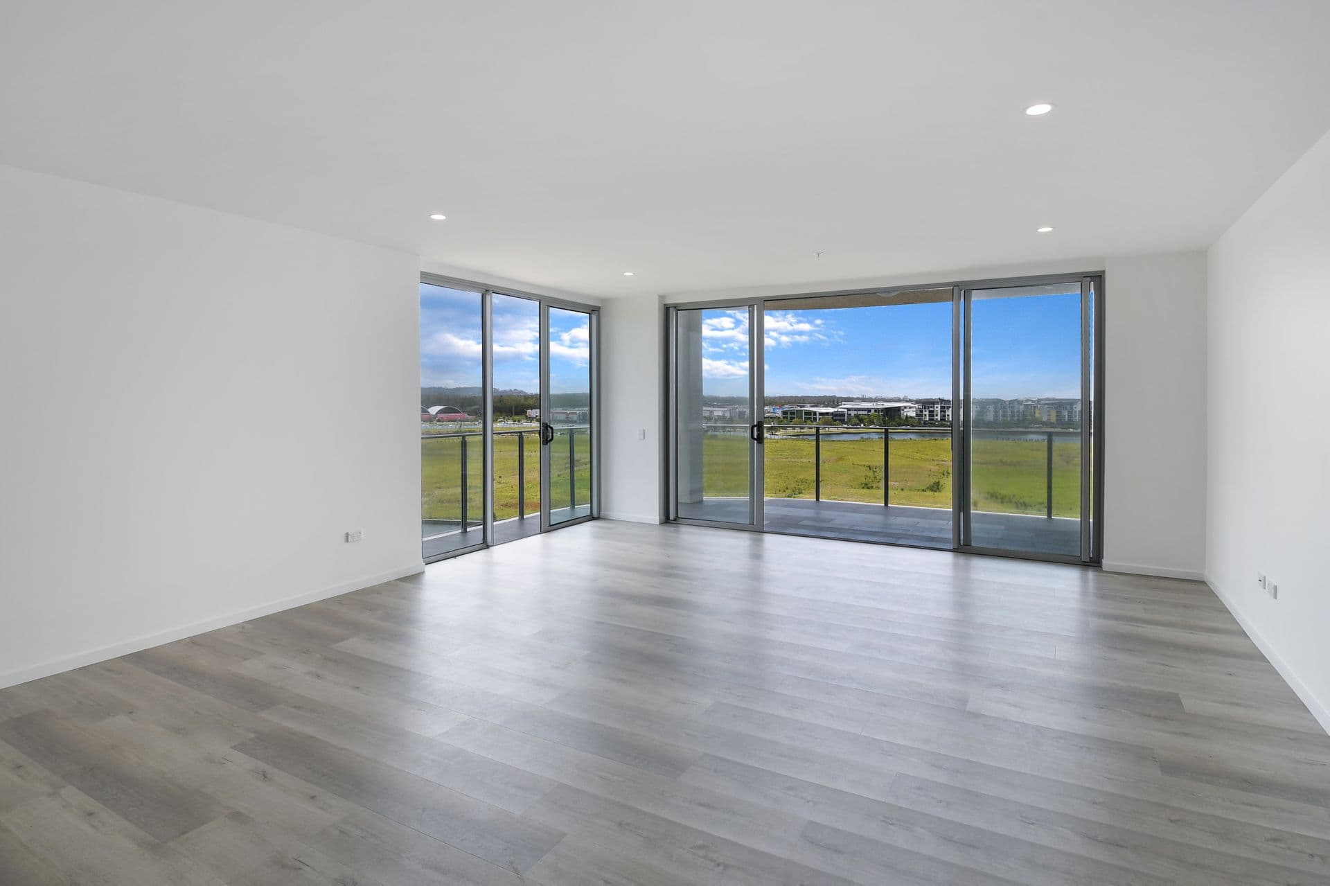 701/1 Waterside Retreat, Birtinya, QLD, 4575, Birtinya - Thumbnail 3