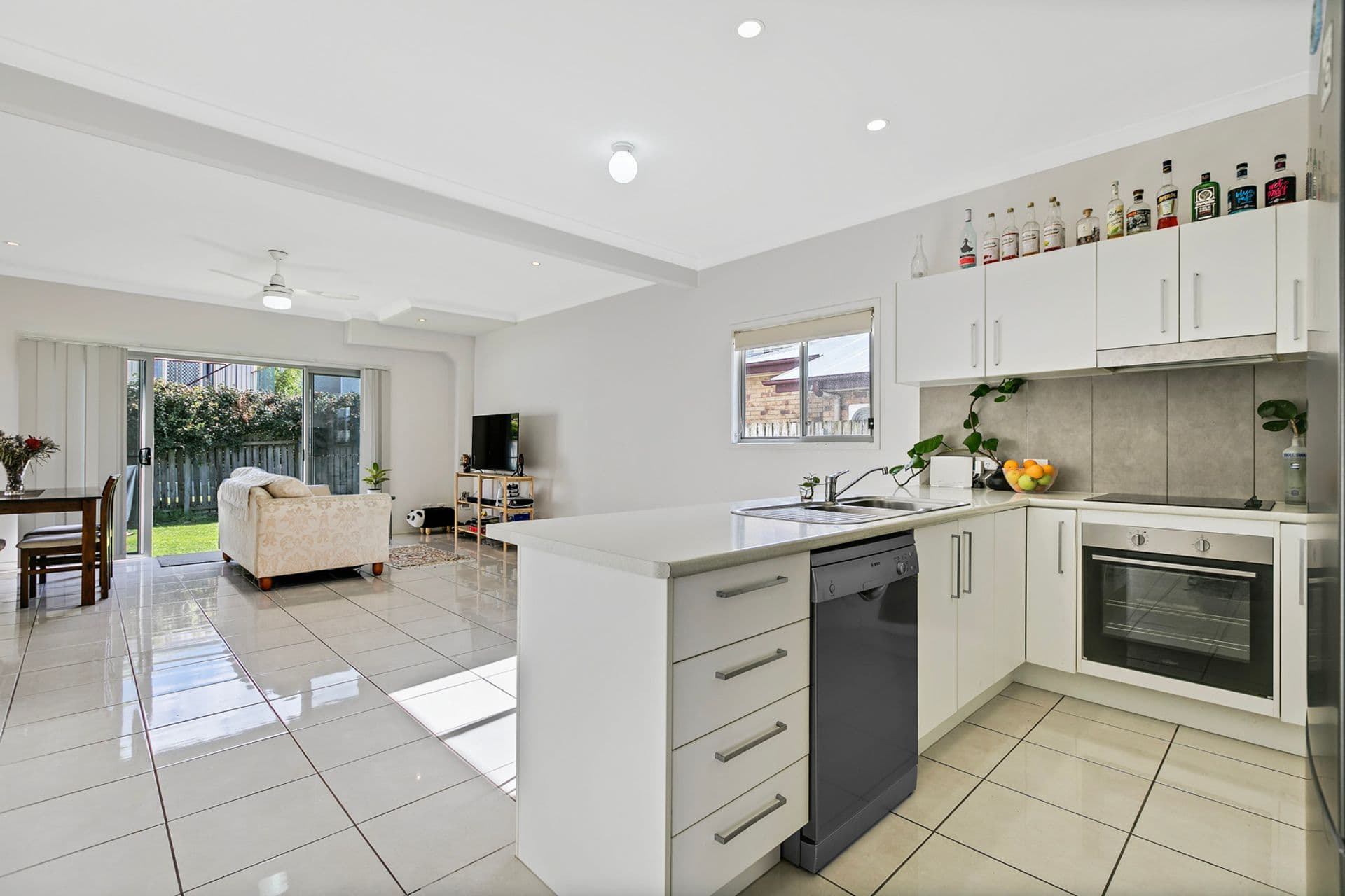 9/131-133 Duporth Avenue, Maroochydore, QLD, 4558, Maroochydore - Thumbnail 3