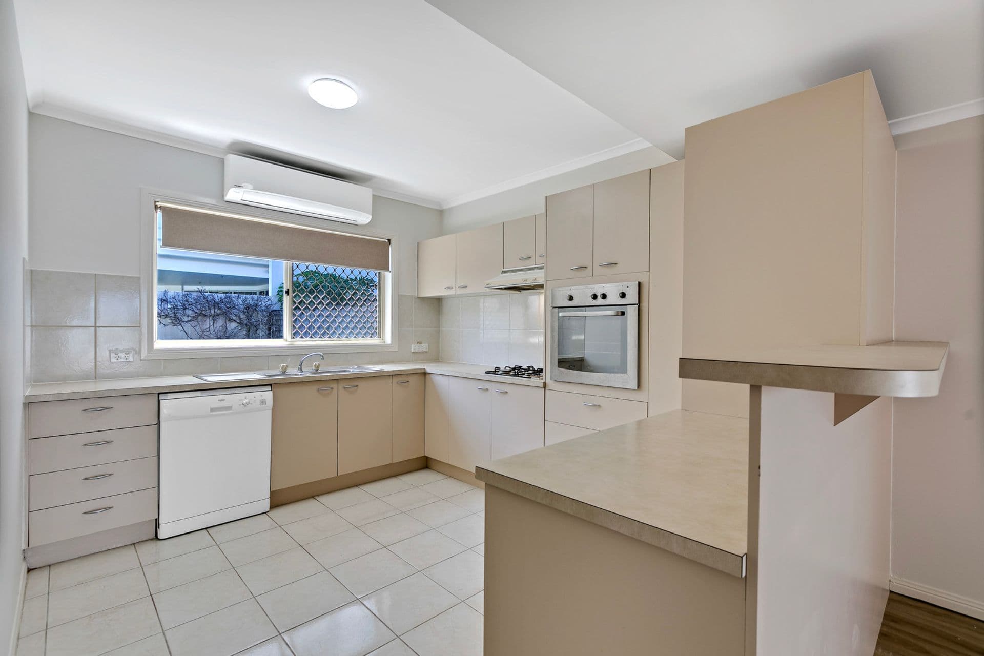 10/15 Fifth Avenue, Maroochydore, QLD, 4558, Maroochydore - Thumbnail 4