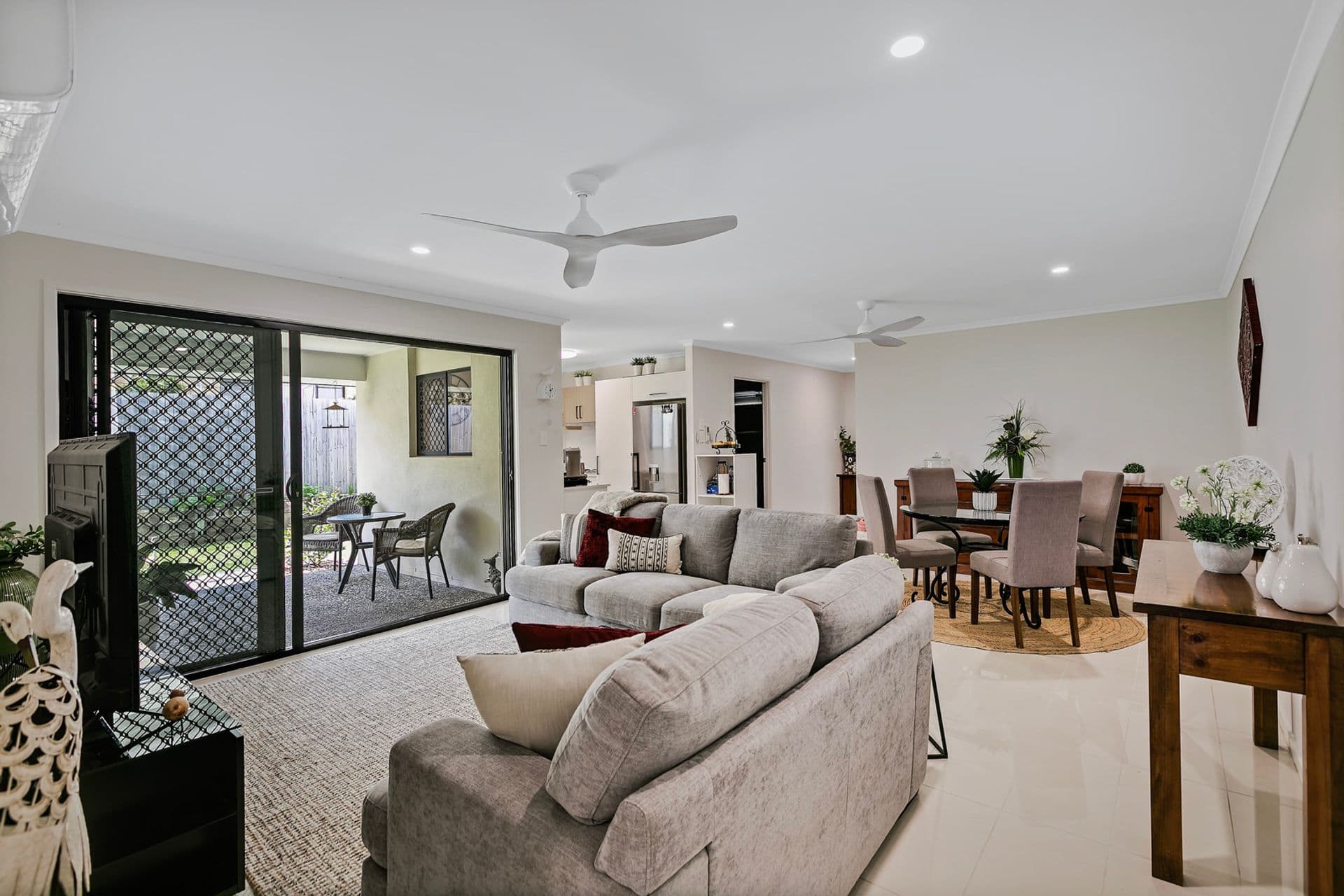 1 And 2/15 Bilenda Close, Beerwah, QLD, 4519, Beerwah - Thumbnail 7