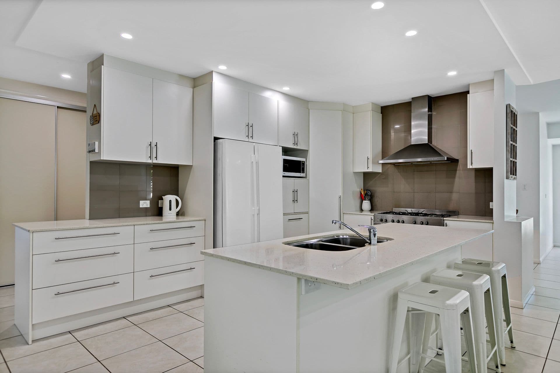 8 Lilly Court, Bli Bli, QLD, 4560, Bli Bli - Thumbnail 2