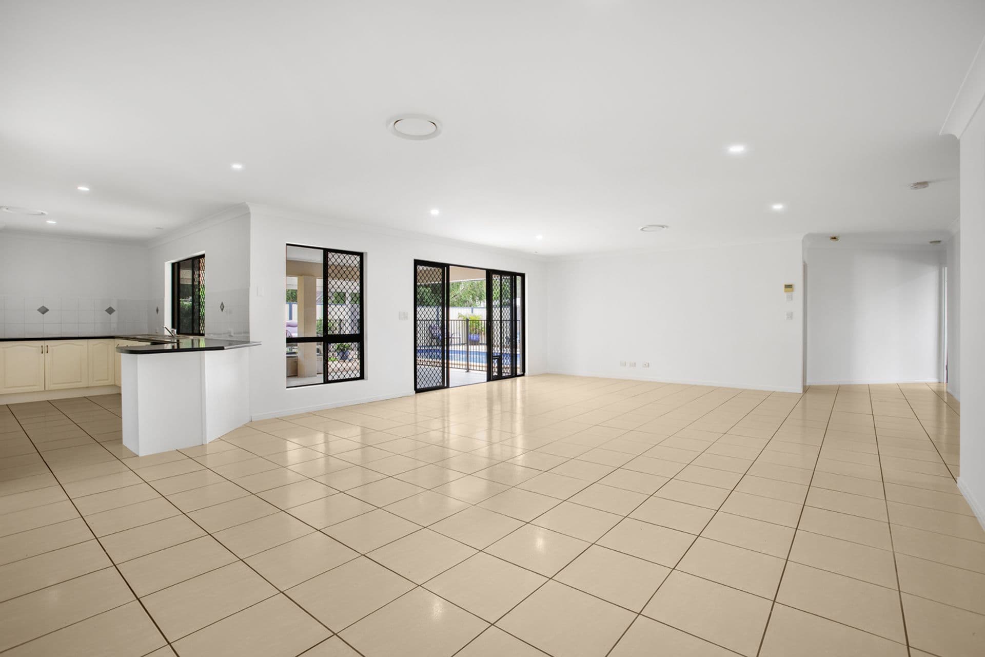 1 Edwin Drive, Landsborough, QLD, 4550, Landsborough - Thumbnail 8