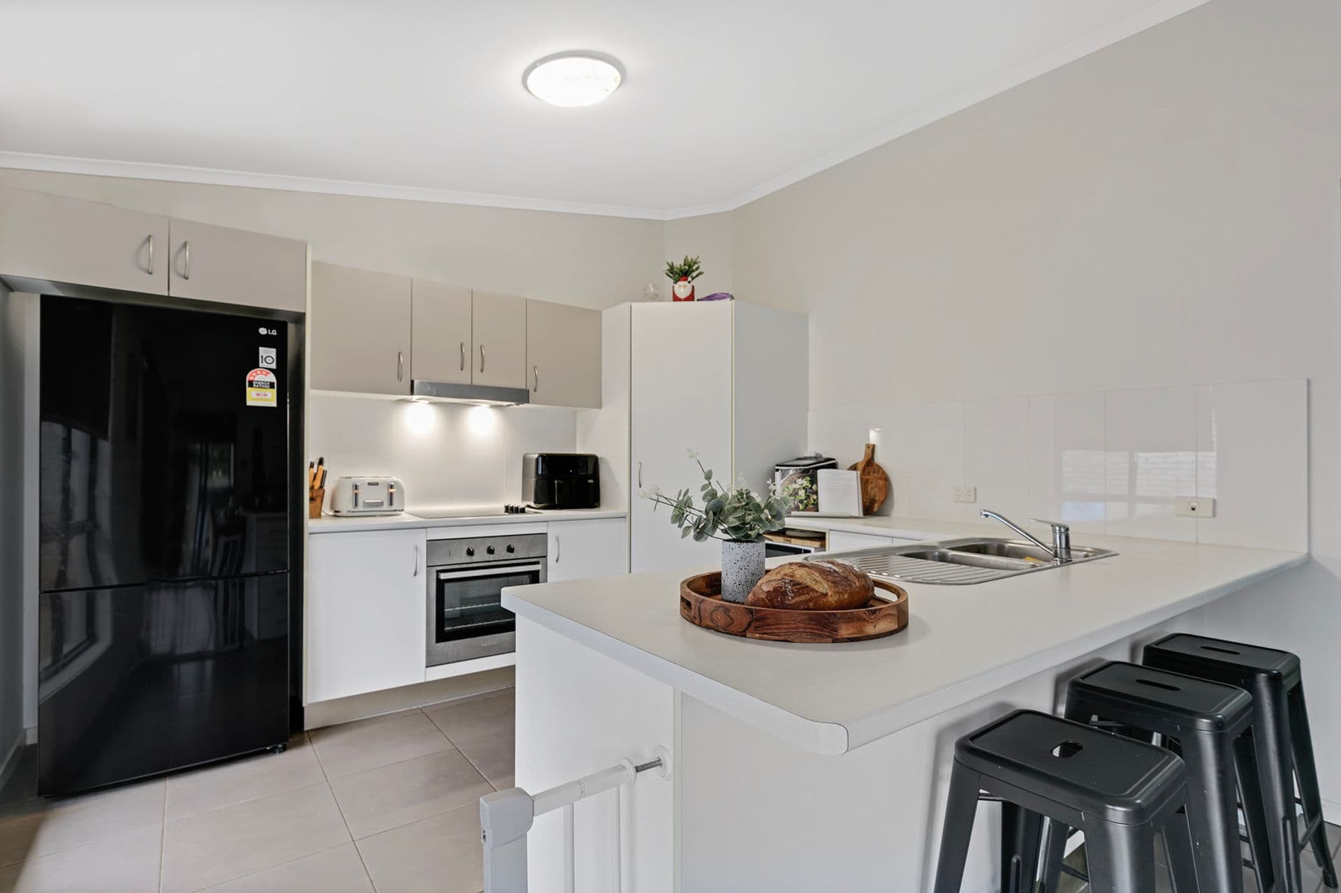 23 Lapwing Circuit, Beerwah, QLD, 4519, Beerwah - Thumbnail 2