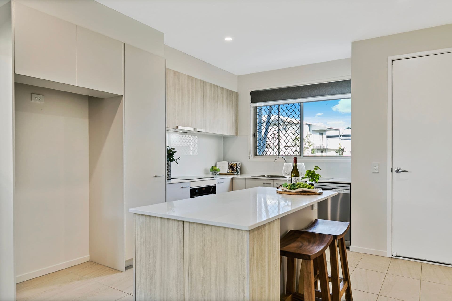 616 Tide Avenue, Maroochydore, QLD, 4558, Maroochydore - Thumbnail 4