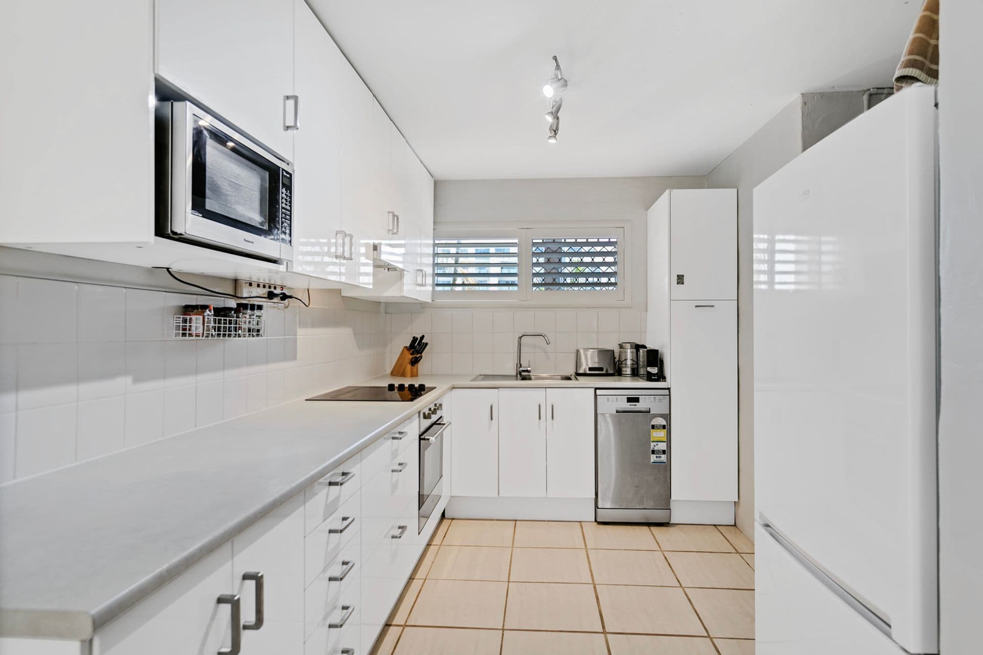 3/15 Cotton Tree Parade, Maroochydore, QLD, 4558, Maroochydore - Thumbnail 2