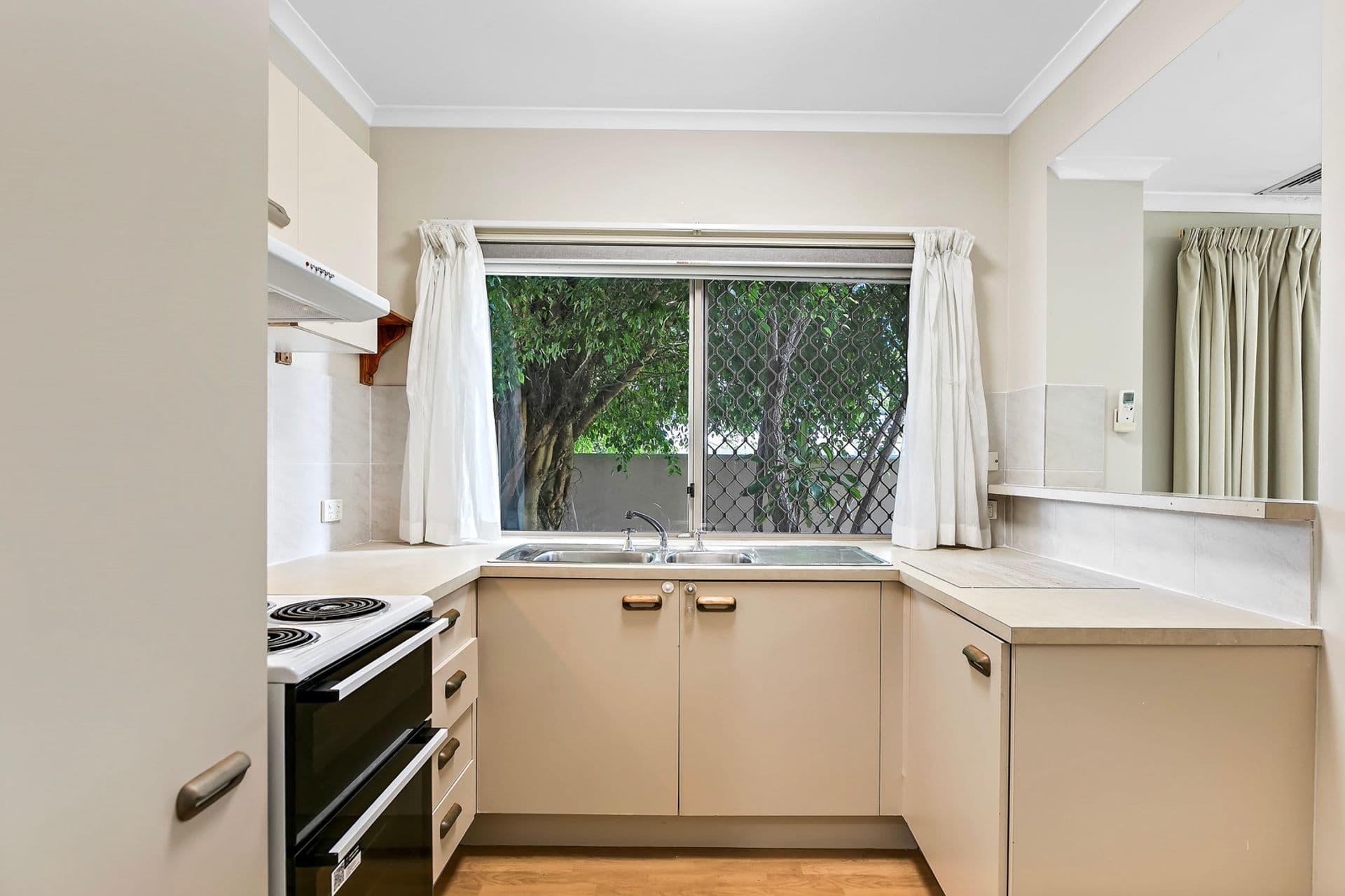 2/10 Mungar Street, Maroochydore, QLD, 4558, Maroochydore - Thumbnail 7