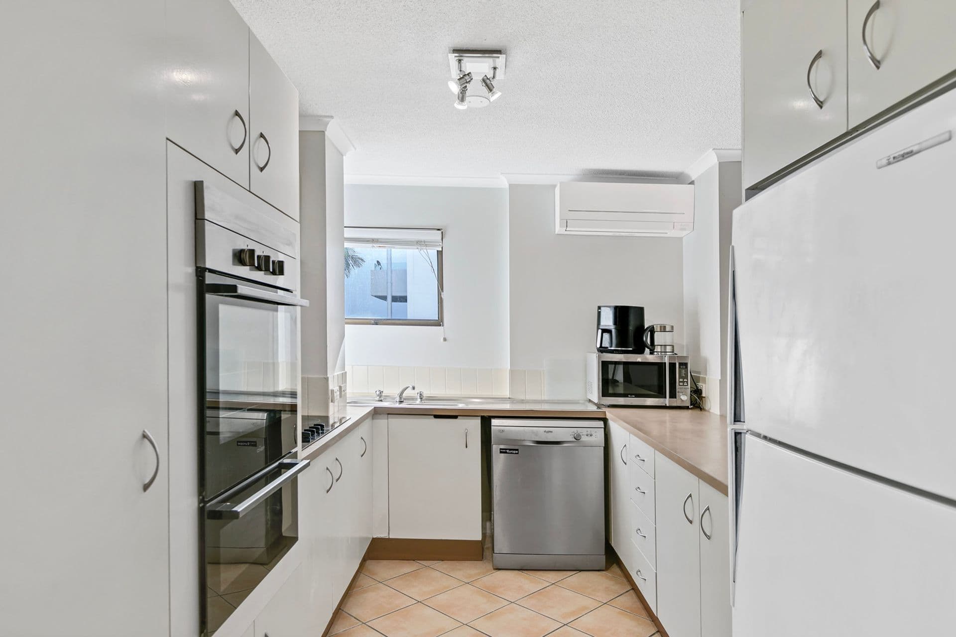 2/150 Duporth Avenue, Maroochydore, QLD, 4558, Maroochydore - Thumbnail 7