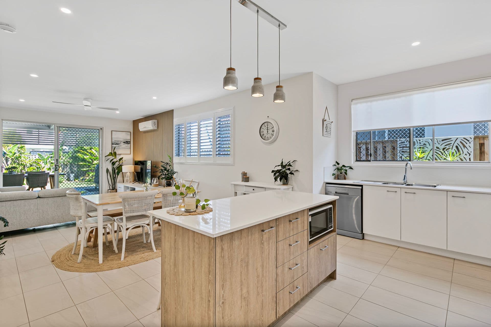219 Tide Avenue, Maroochydore, QLD, 4558, Maroochydore - Thumbnail 3