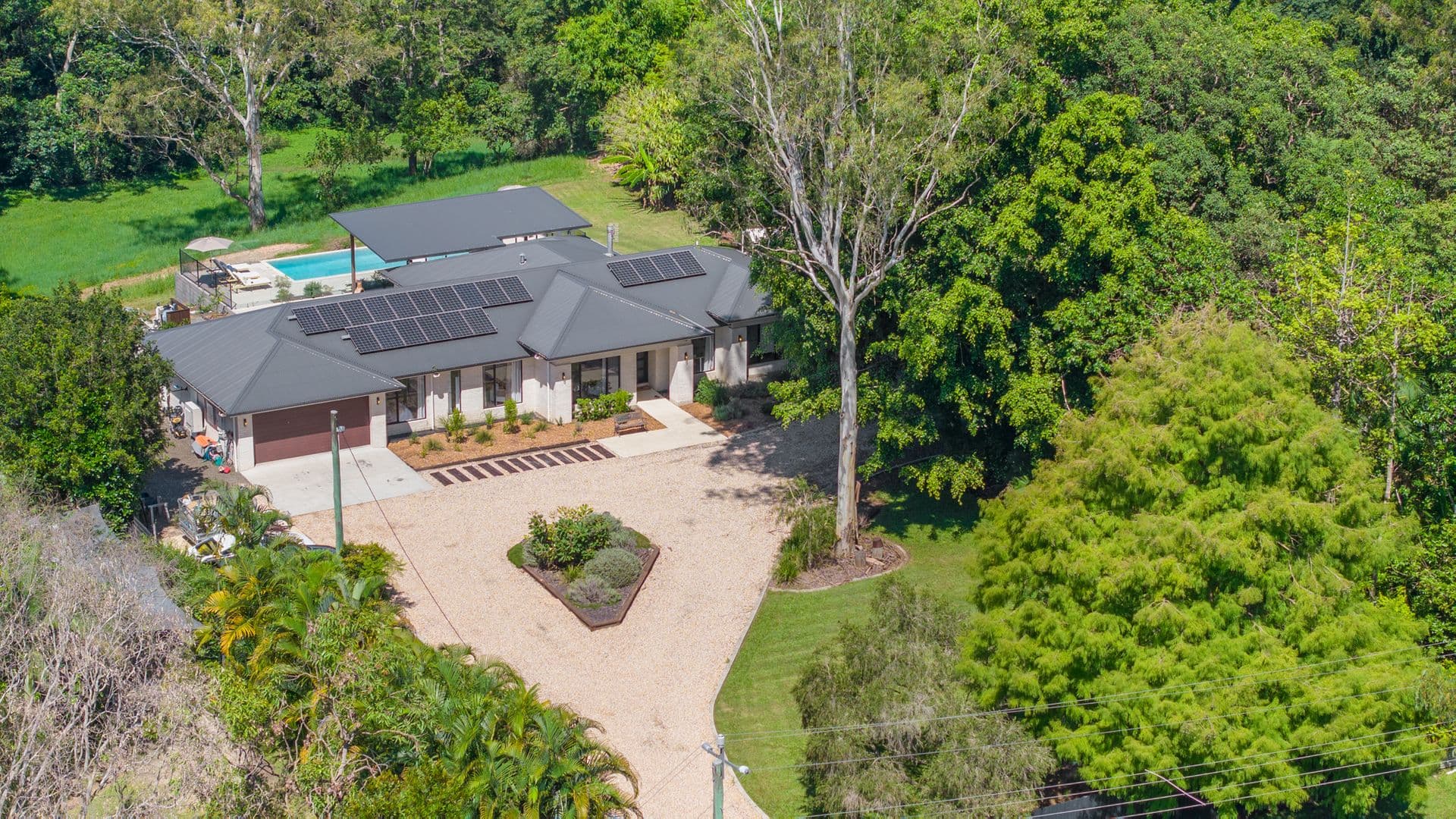 61 Mooloolah Meadows Drive, Mooloolah Valley, QLD, 4553, Mooloolah Valley - Thumbnail 2