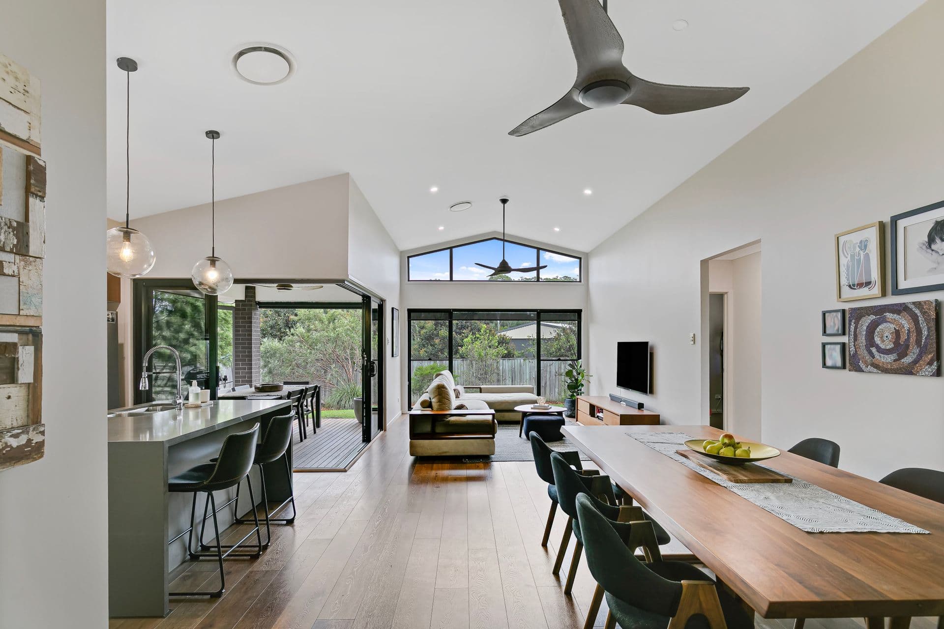 19 Pinnacles Drive, Glass House Mountains, QLD, 4518, Glass House Mountains - Thumbnail 2