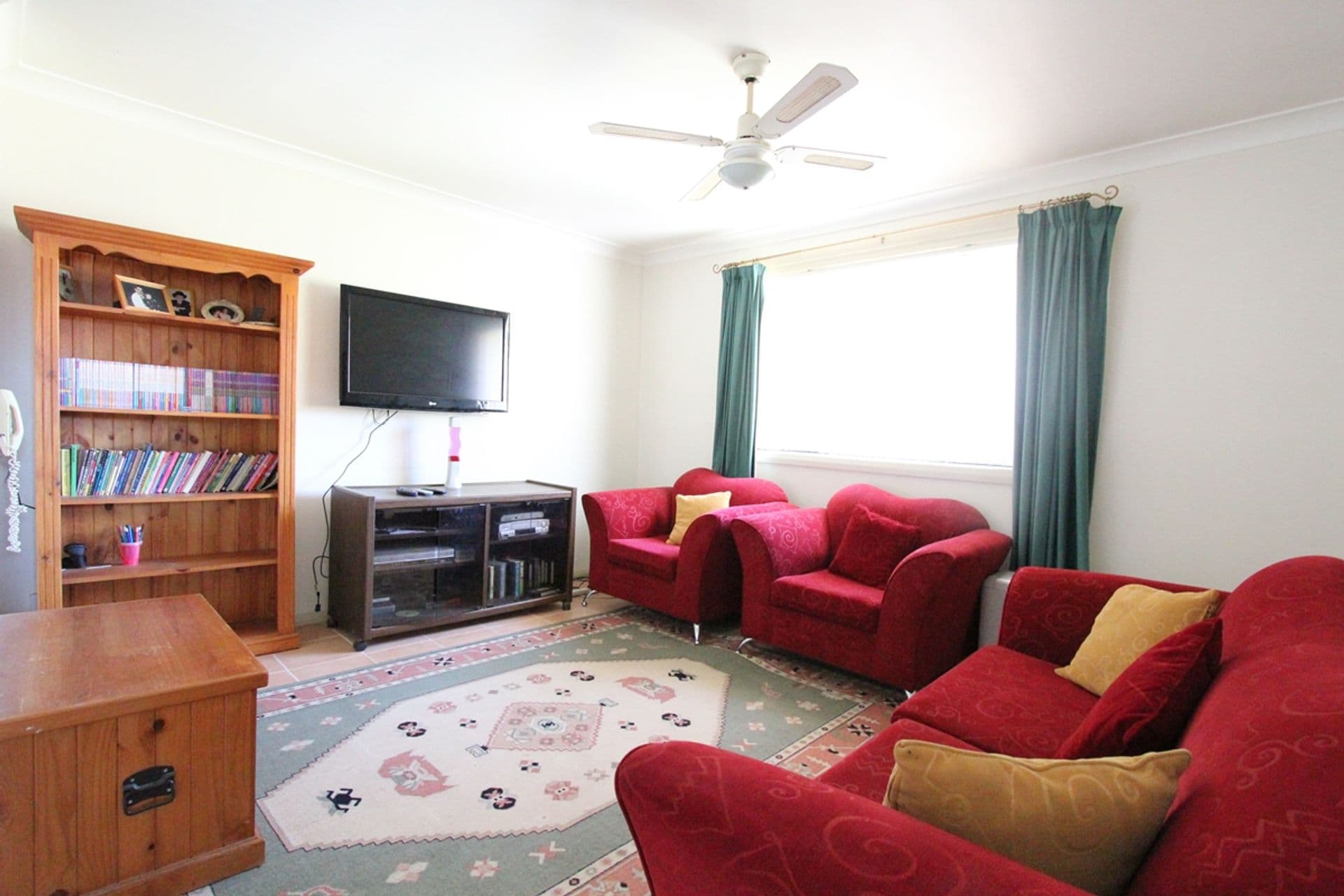 10 Shortland Avenue, Lurnea, NSW, 2170, Lurnea - Thumbnail 4