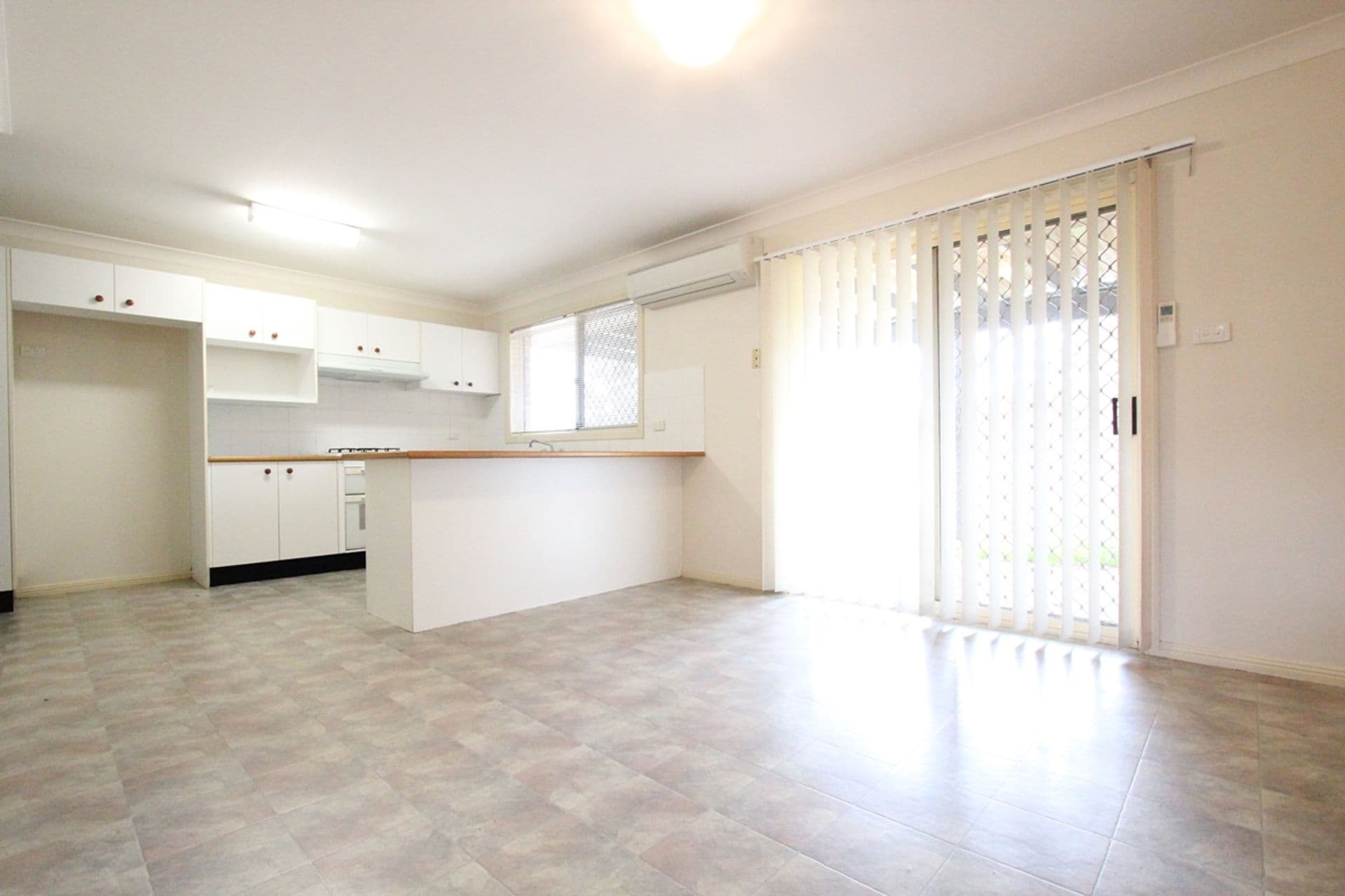 5/19 Booree Court, Wattle Grove, NSW, 2173, Wattle Grove - Thumbnail 2