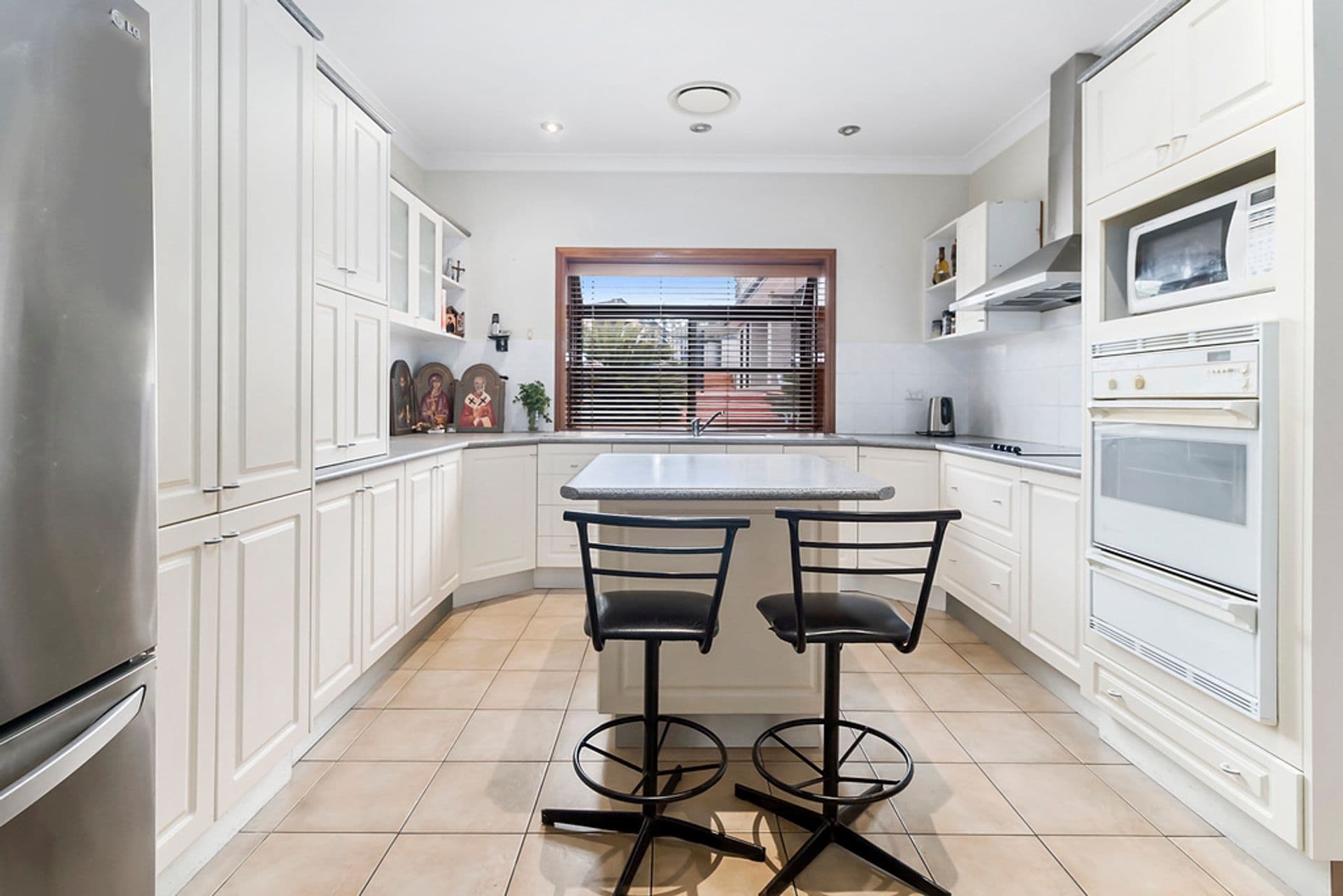 32  Province Street, Abbotsbury, NSW, 2176, Abbotsbury - Thumbnail 2