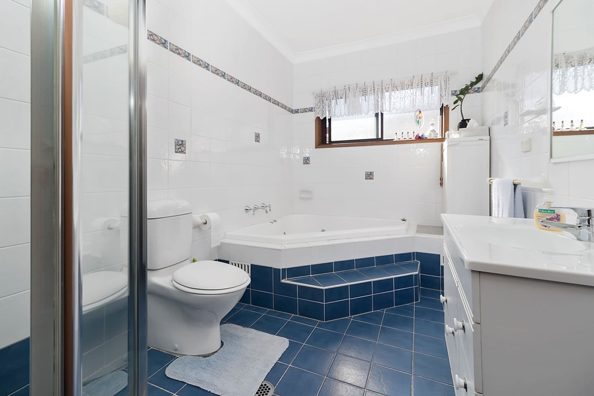 32 Phoenix Crescent, Casula, NSW, 2170, Casula - Thumbnail 4