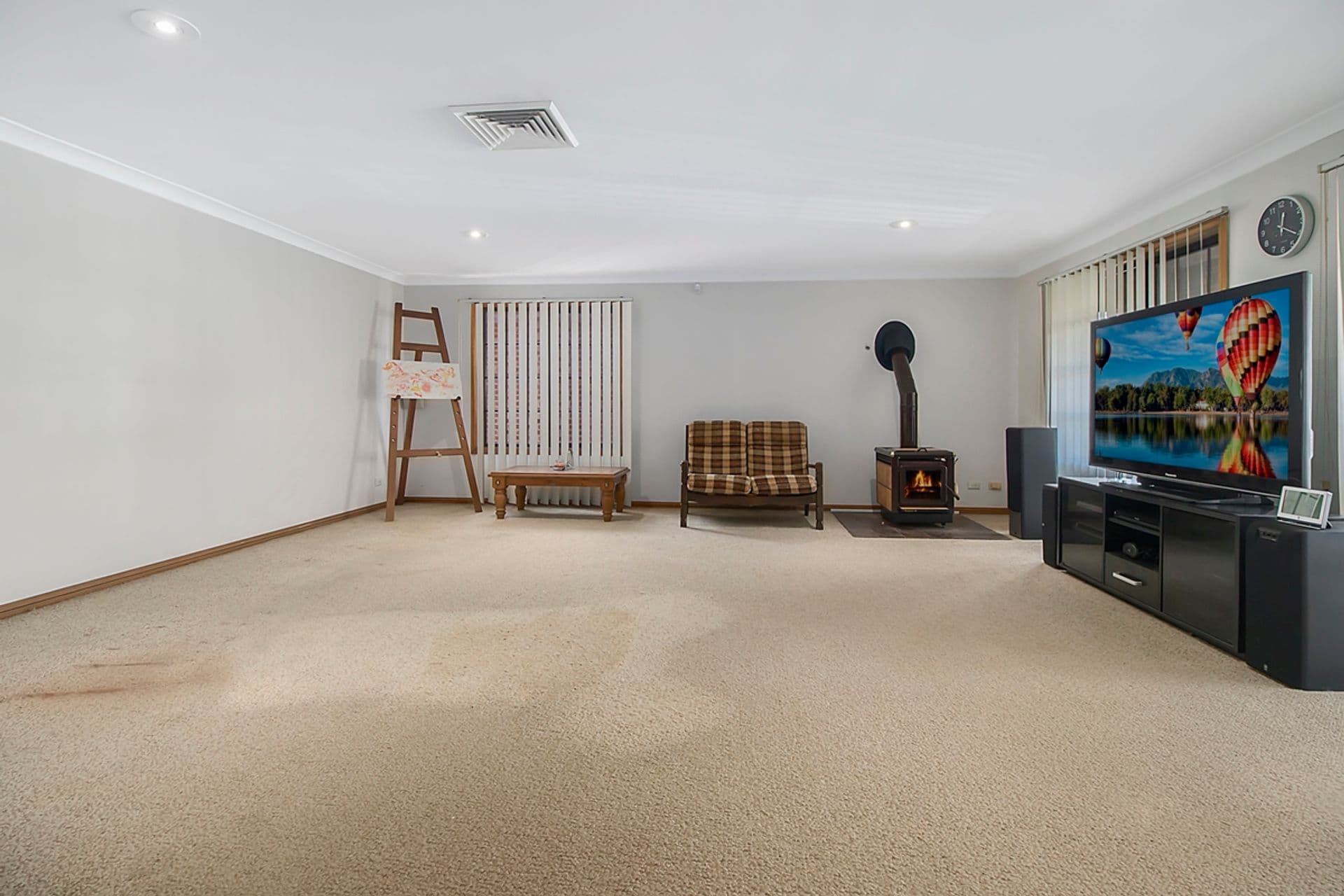 28 Nottingham Crescent, Chipping Norton, NSW, 2170, Chipping Norton - Thumbnail 2
