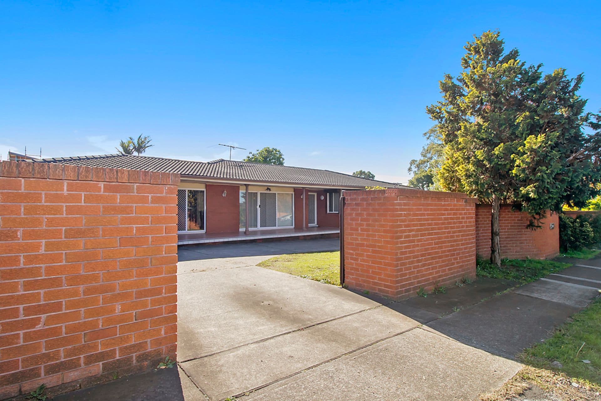 221 Newbridge Road, Chipping Norton, NSW, 2170, Chipping Norton - Thumbnail 3