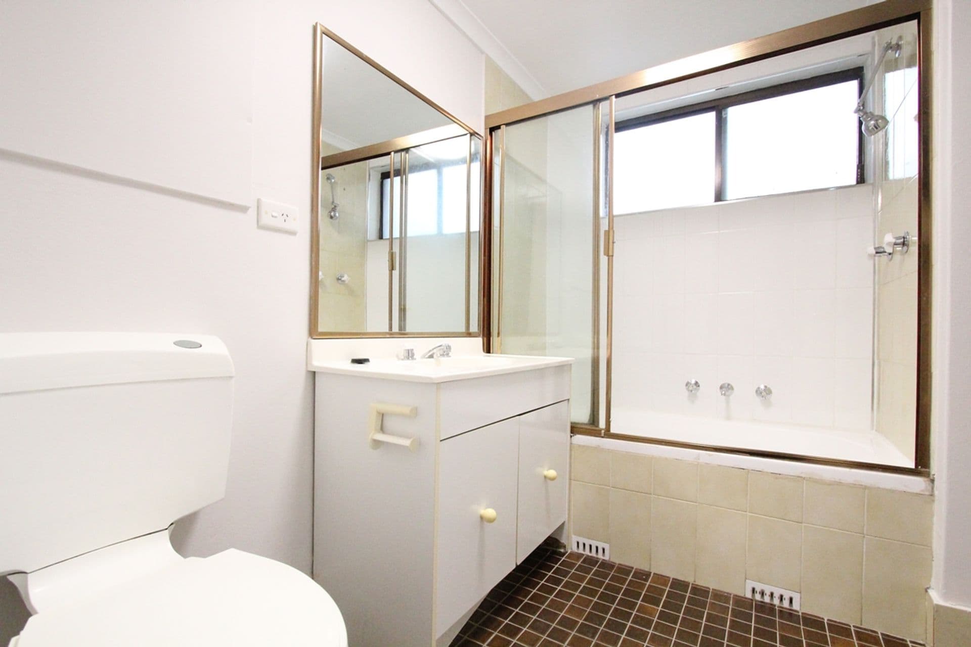 92/142 Moore Street, Liverpool, NSW, 2170, Liverpool - Thumbnail 3