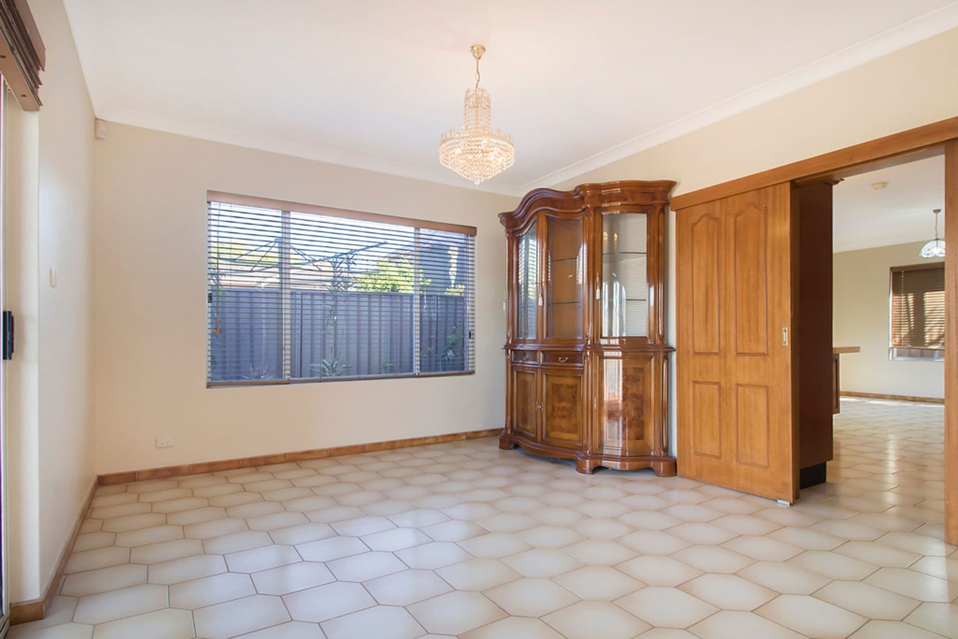 10 Randwick Close, Casula, NSW, 2170, Casula - Thumbnail 6