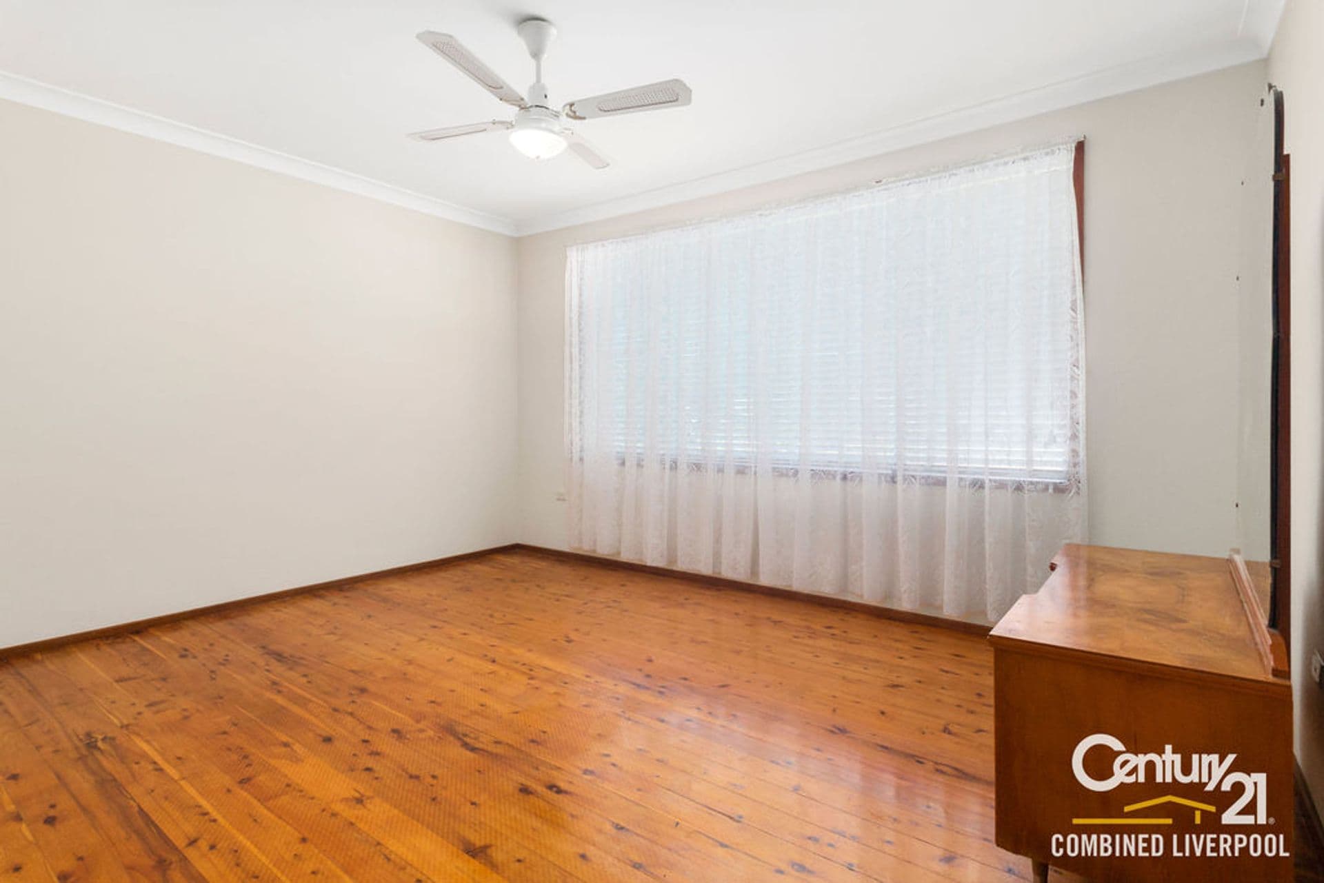 14 Dredge Avenue, Moorebank, NSW, 2170, Moorebank - Thumbnail 7