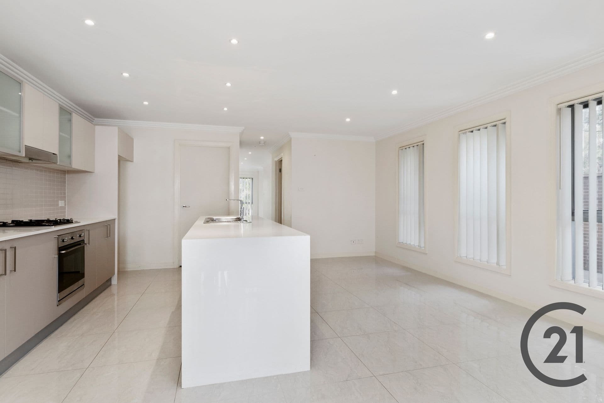 2 Sanananda Road, Holsworthy, NSW, 2173, Holsworthy - Thumbnail 6
