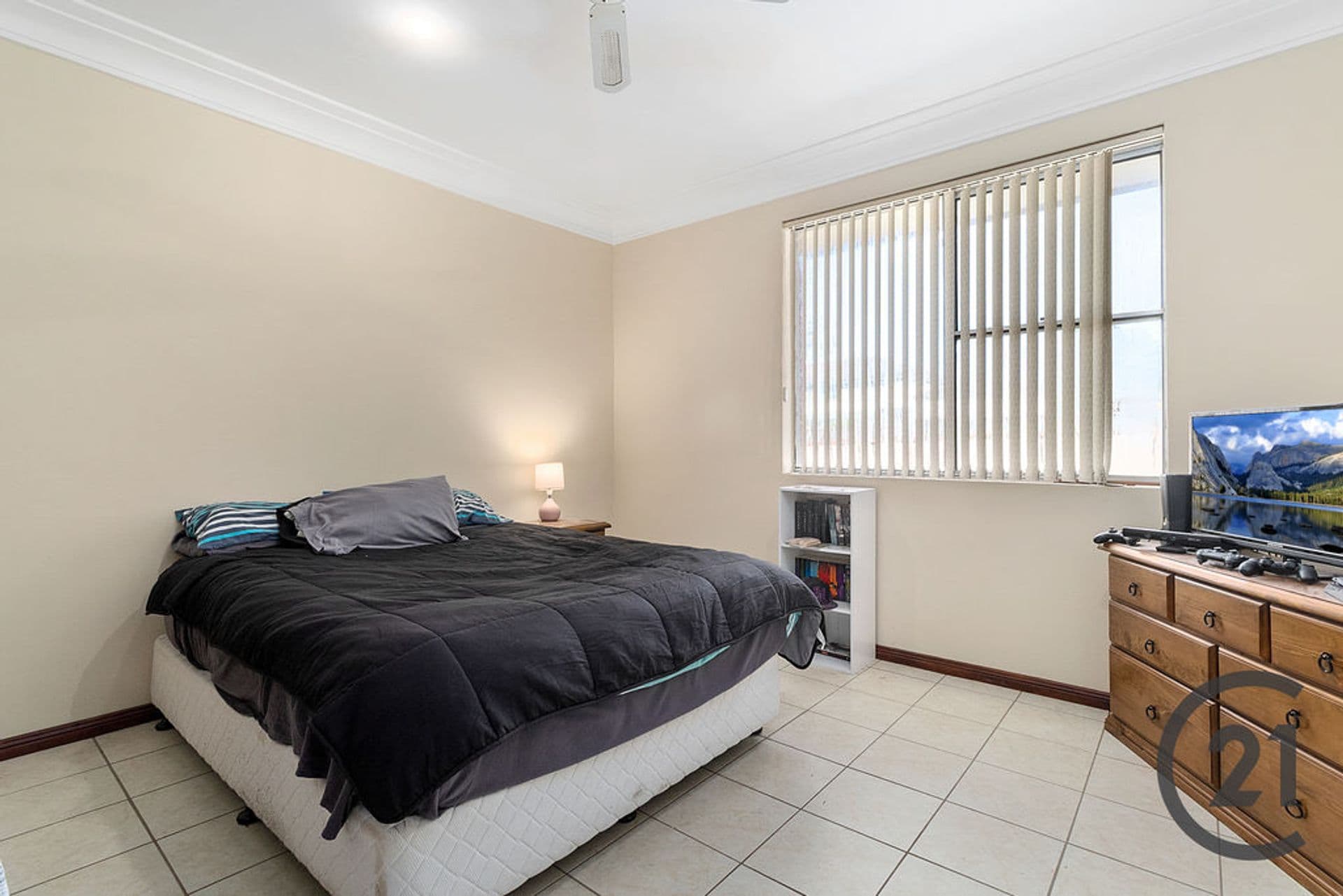 19 Glenfield Road, Glenfield, NSW, 2167, Glenfield - Thumbnail 5