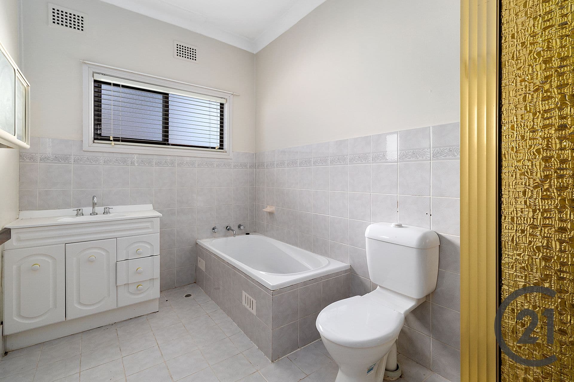 112 Torrens Street, Canley Heights, NSW, 2166, Canley Heights - Thumbnail 7