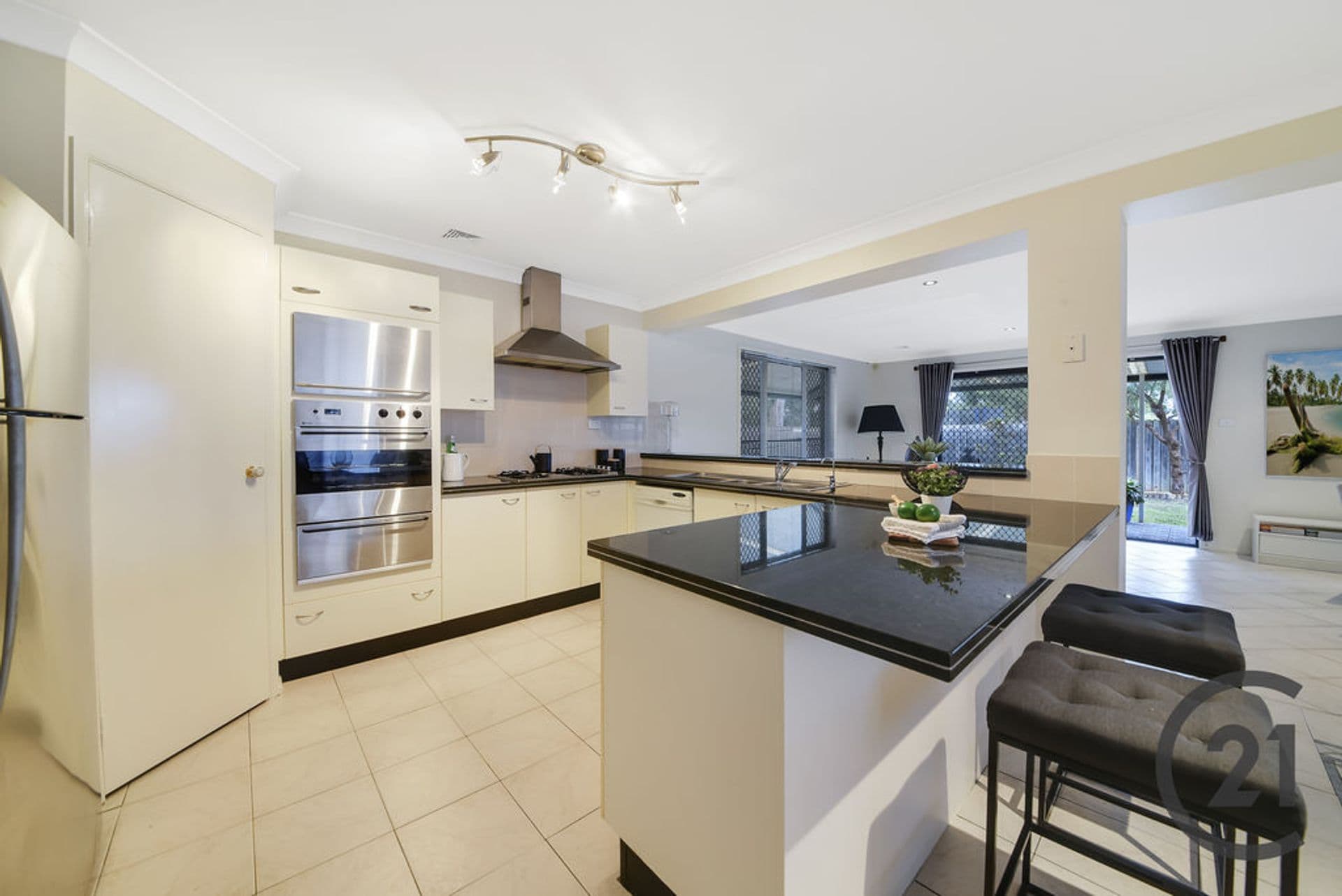 6 Collie Court, Wattle Grove, NSW, 2173, Wattle Grove - Thumbnail 5