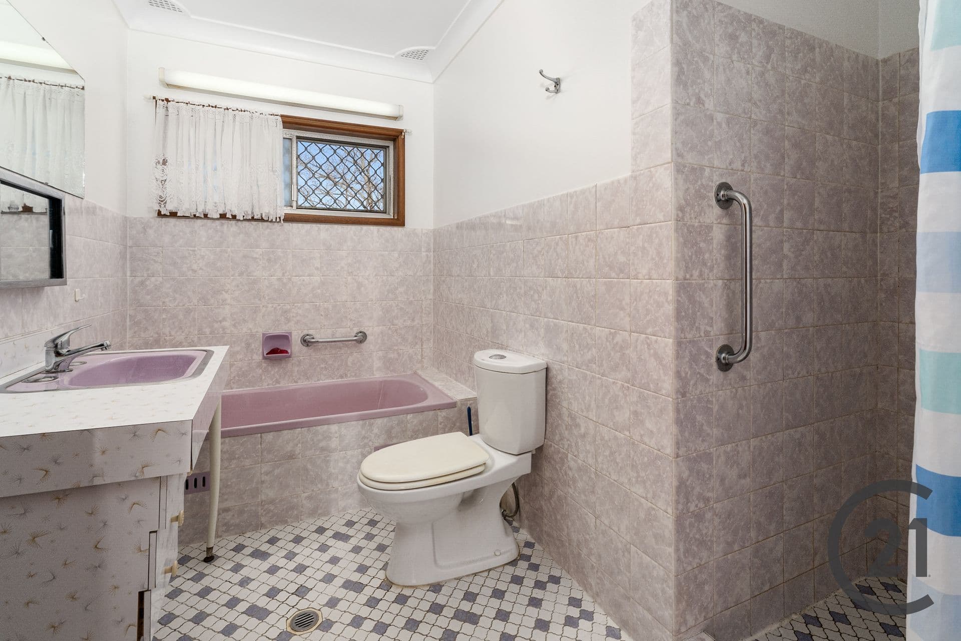 37 Birkdale Crescent, Liverpool, NSW, 2170, Liverpool - Thumbnail 6