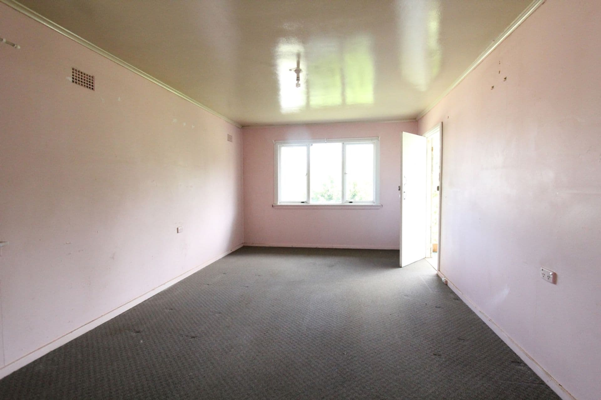 5 Lomani Street, Busby, NSW, 2168, Busby - Thumbnail 3