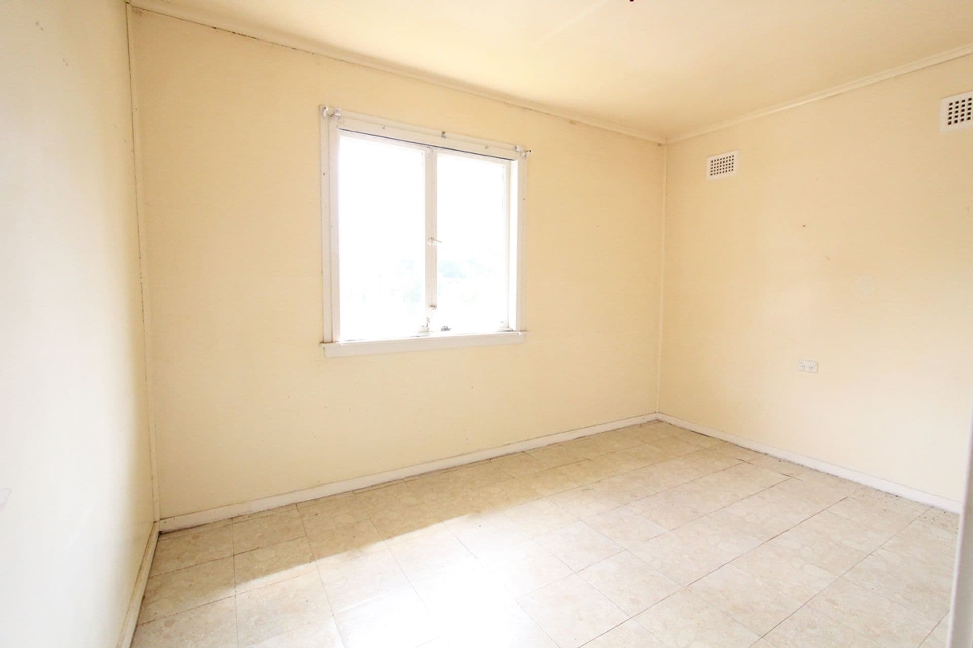 5 Lomani Street, Busby, NSW, 2168, Busby - Thumbnail 5